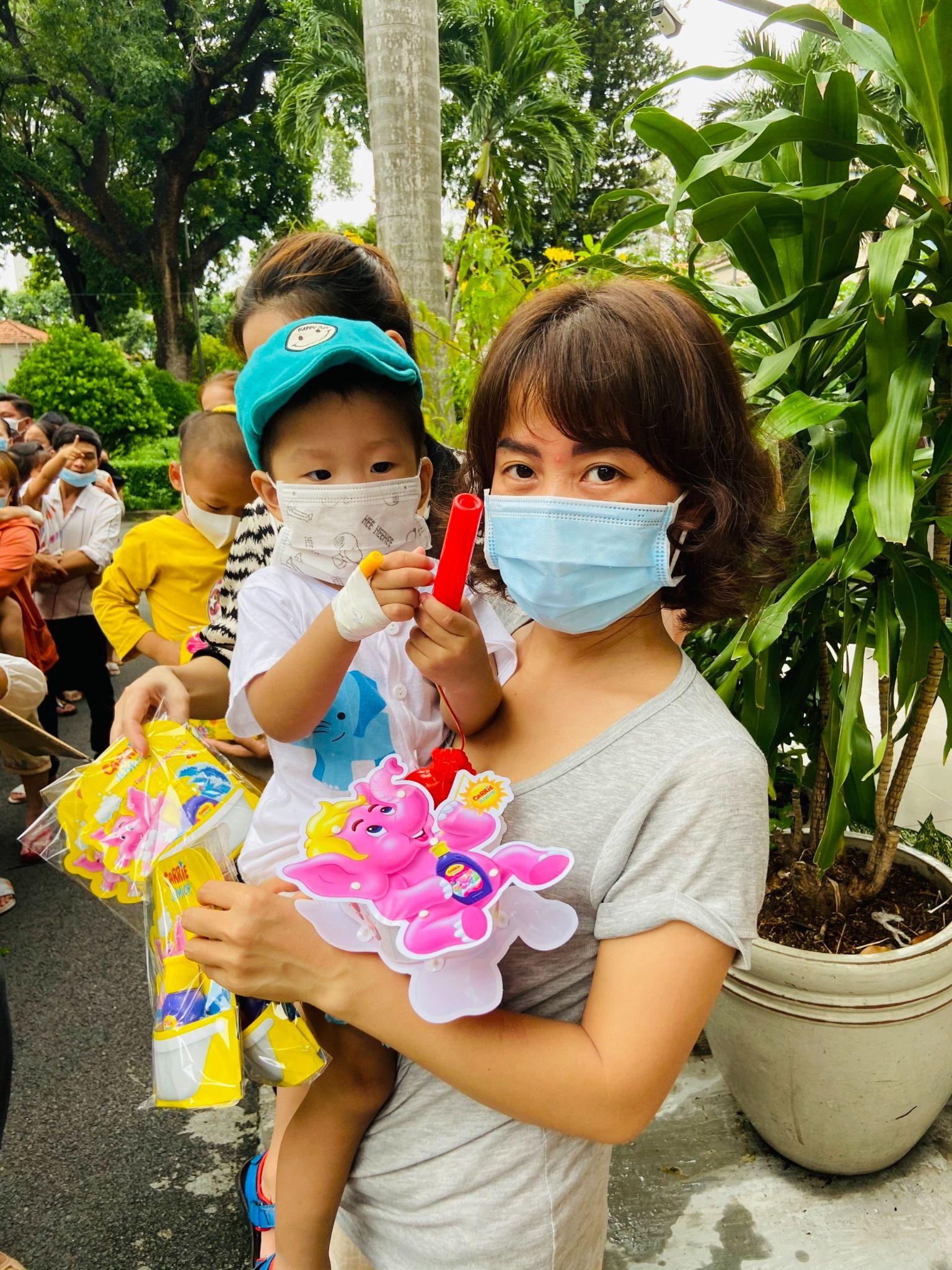 Carrie Junior,  voi hong anh 4