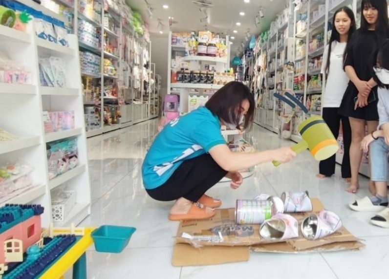 Cung MeOi ngan chan sua gia, bao ve be hinh anh