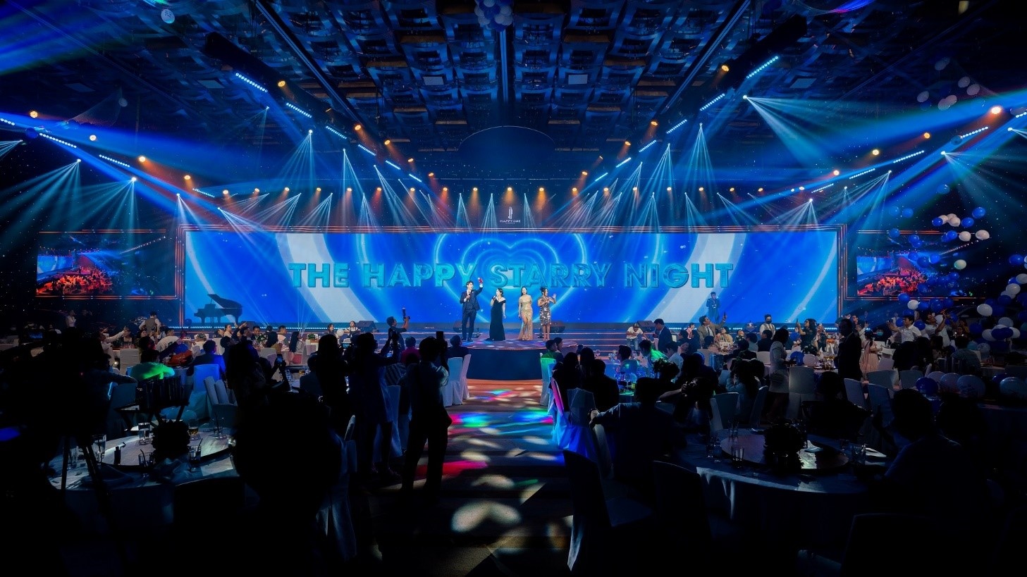 Happy One Central anh 1