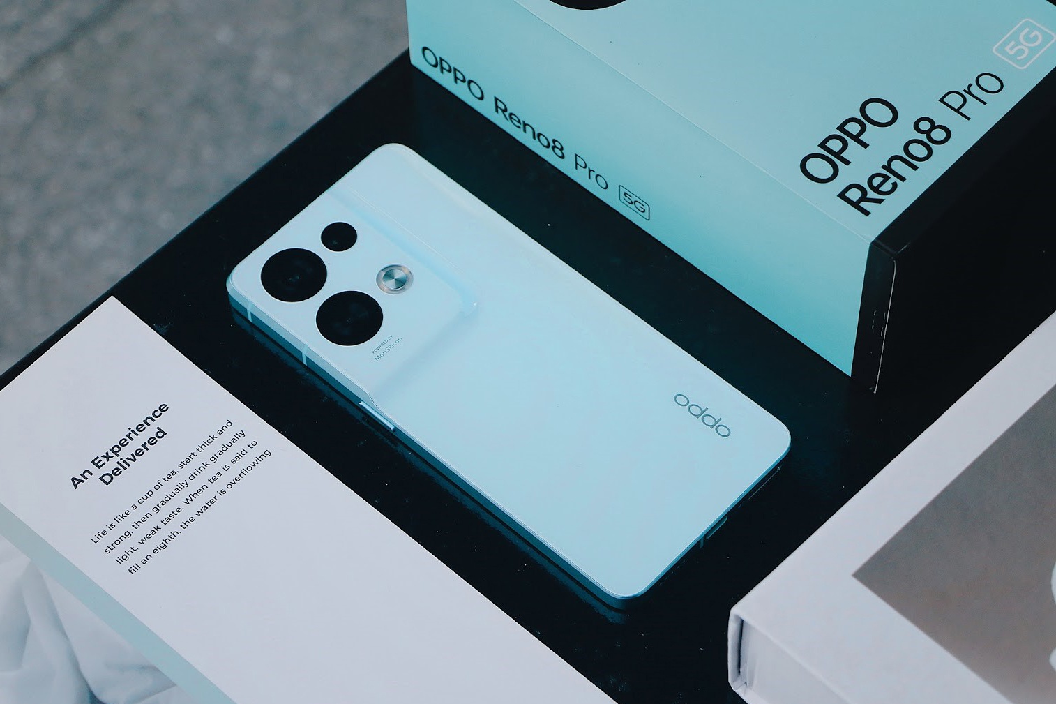 FPT Shop tang may loc khong khi cho khach dat truoc Oppo Reno8 Pro hinh anh