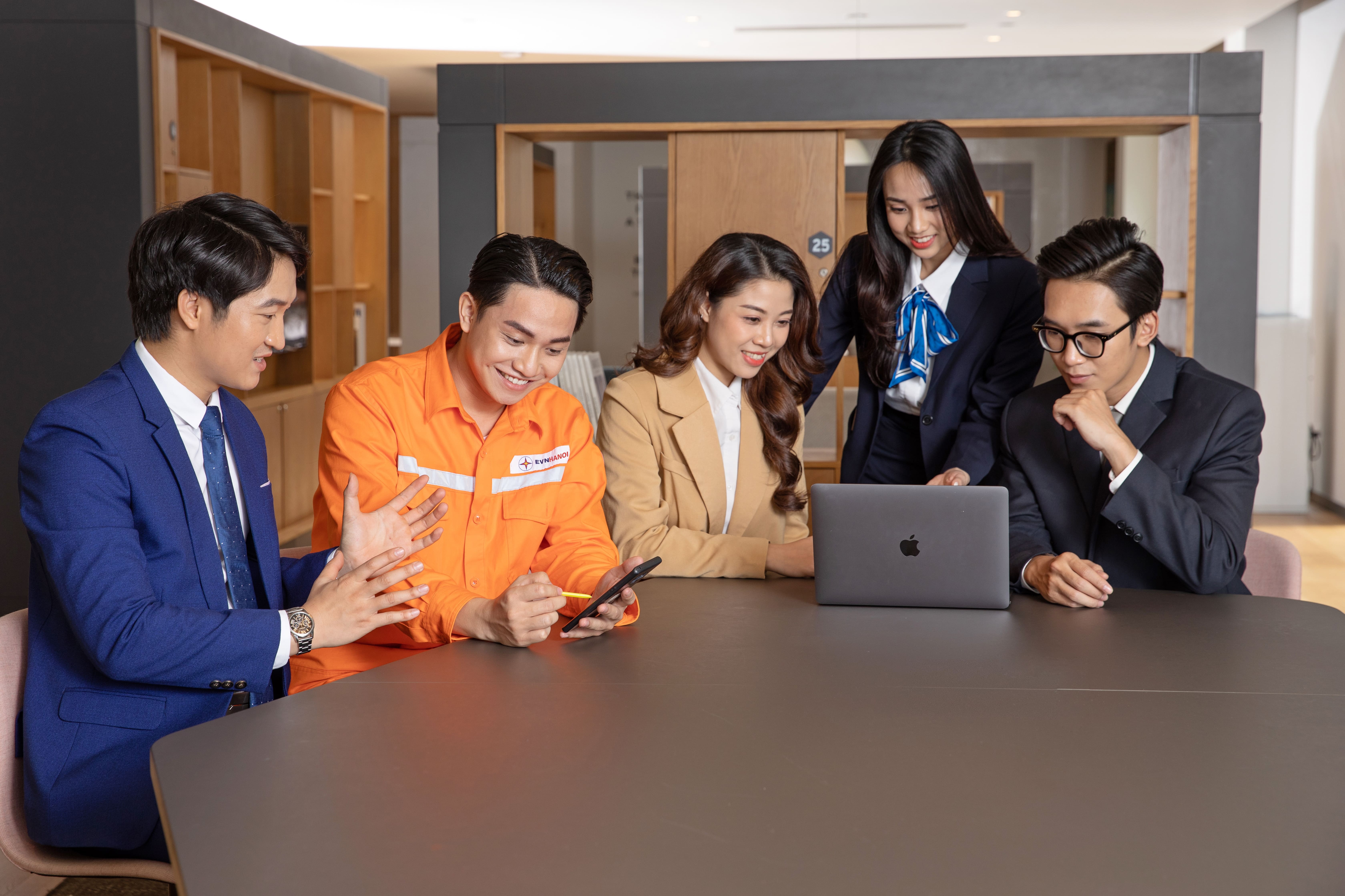 Dien luc Ha Noi anh 1