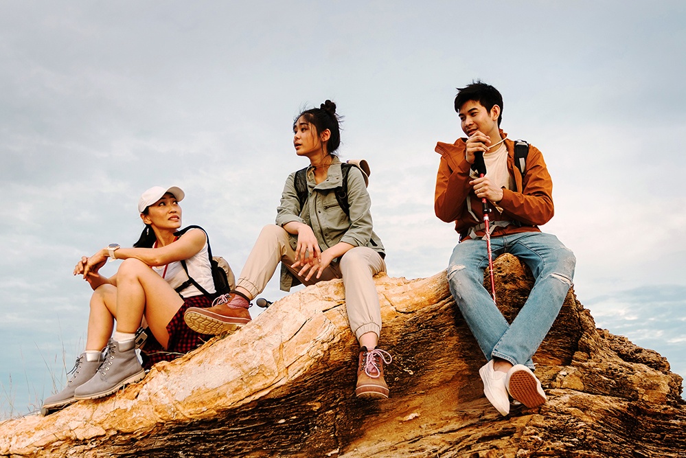 Nguoi tre va tinh than 'tien buoc song day' hinh anh