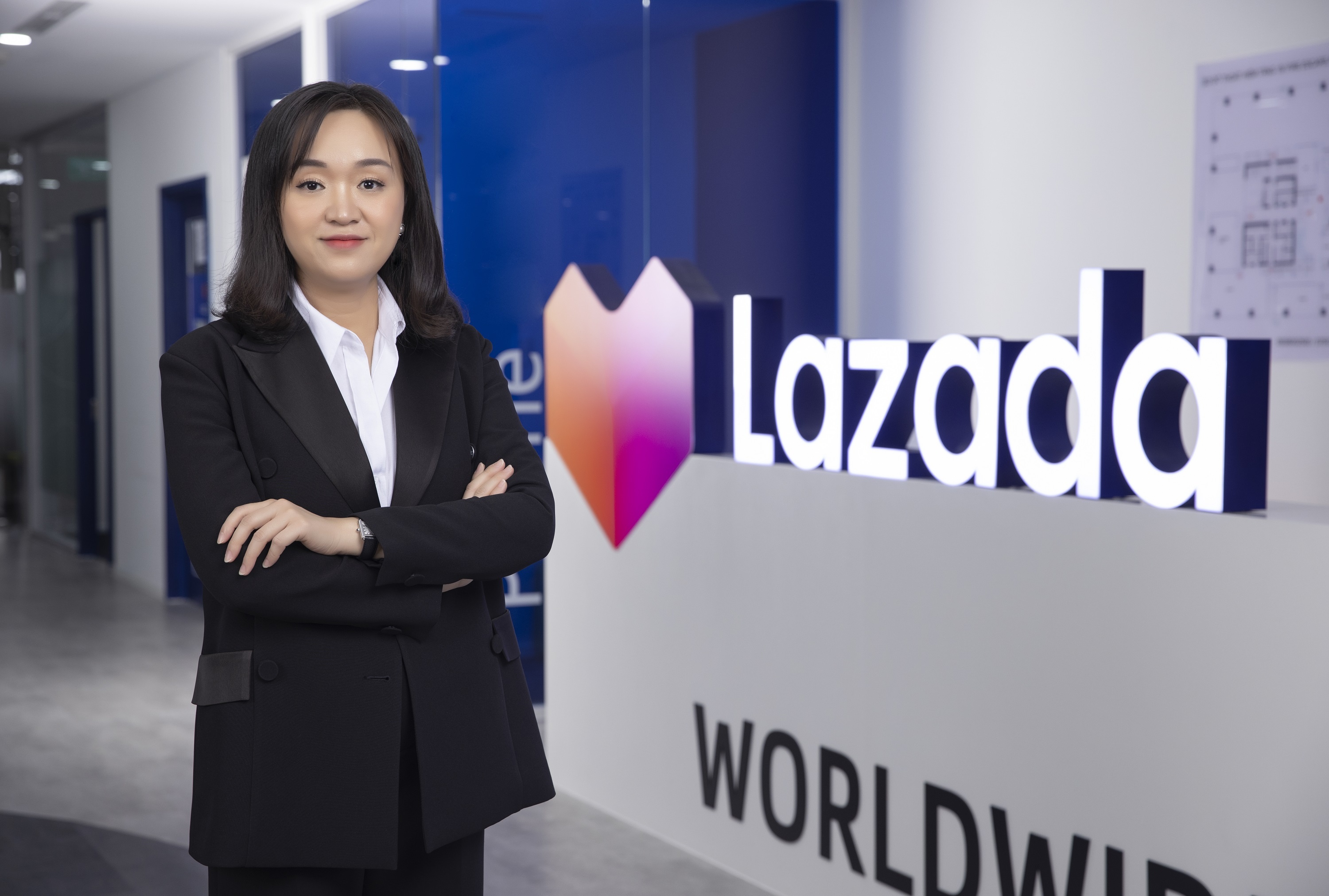 Lazada,  lanh dao nu anh 2