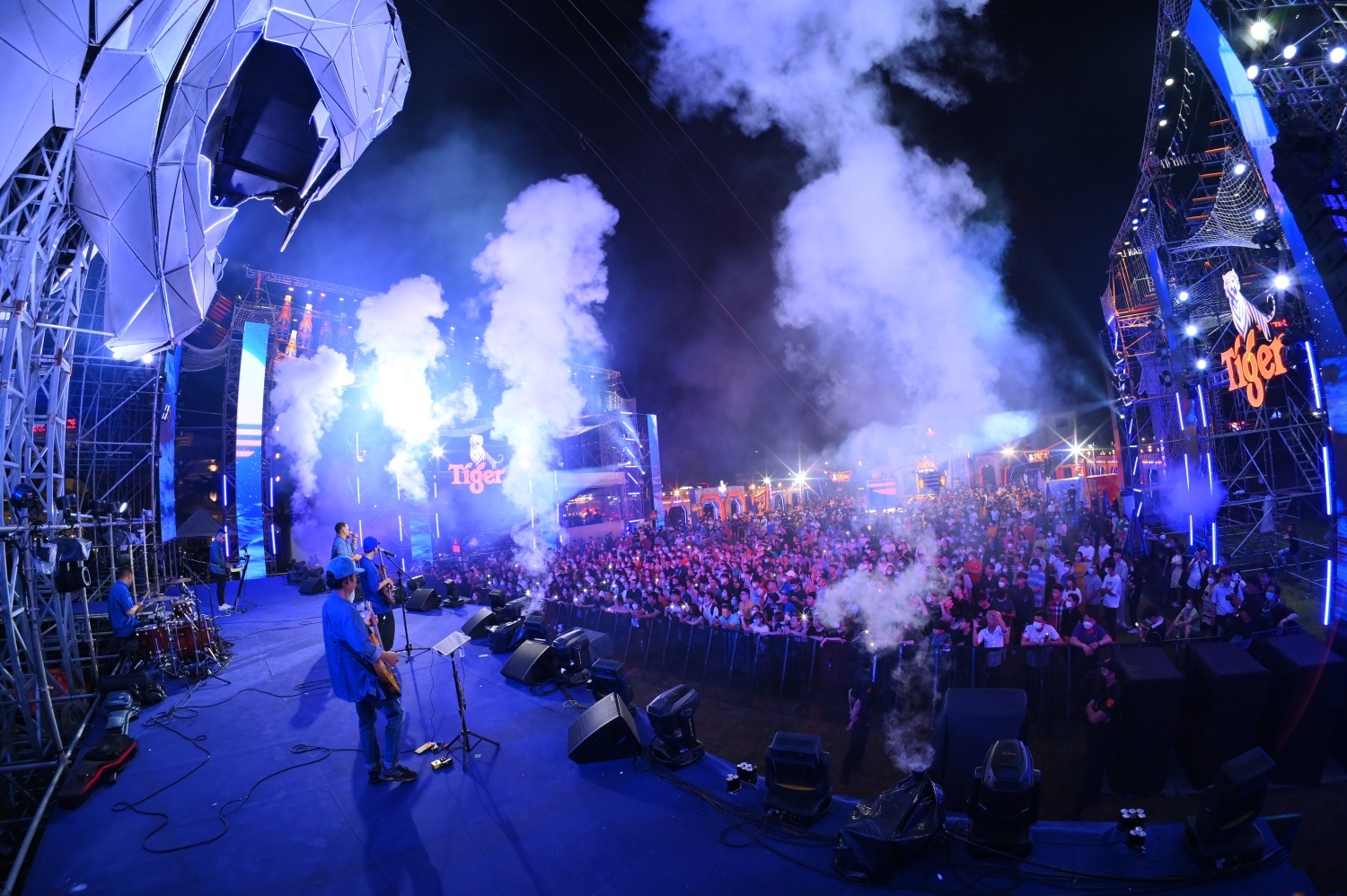 Dau truong ban linh,  Tiger Arena anh 8