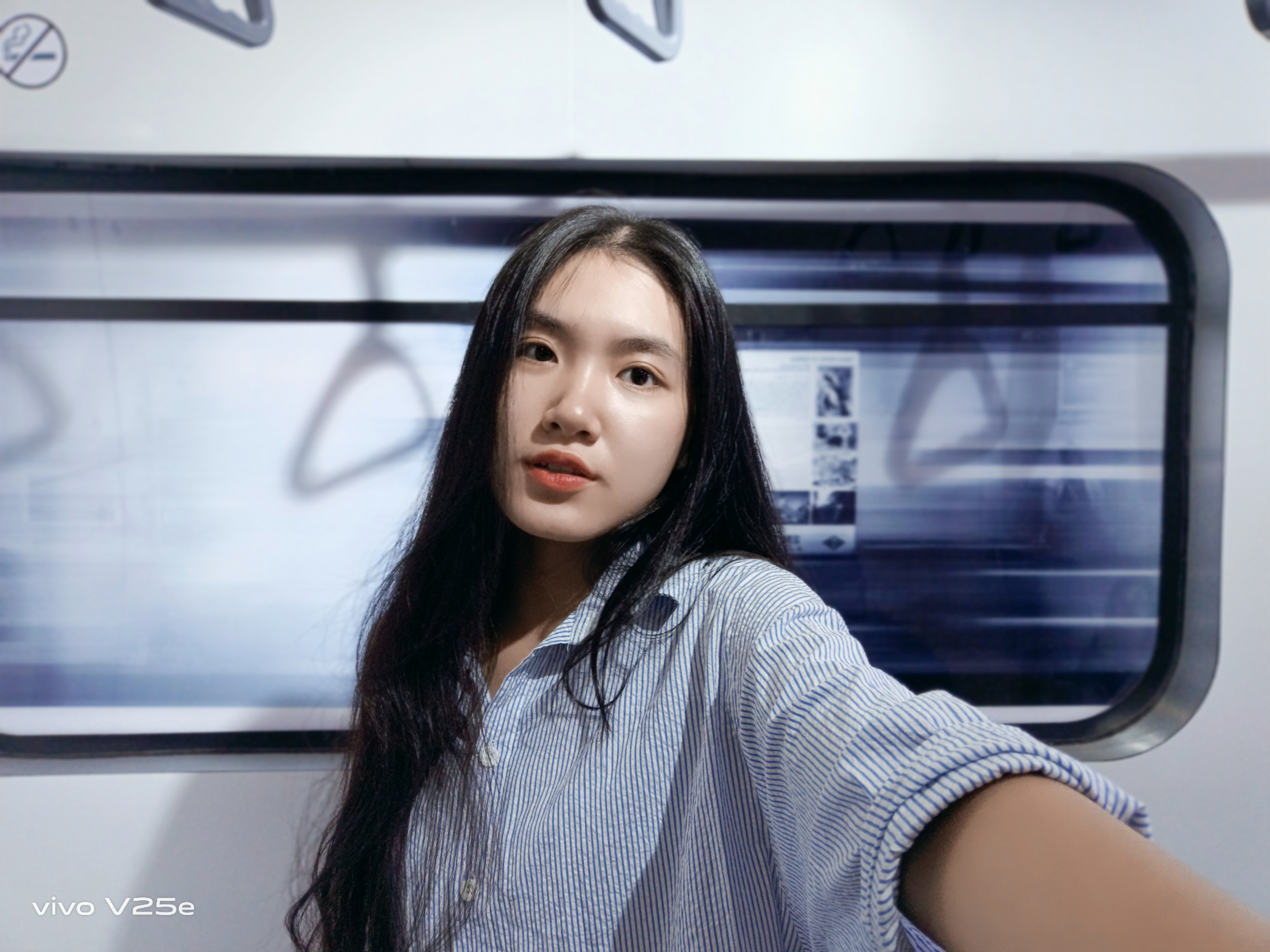 Vivo V25e ảnh 8 Vivo V25e anh 8