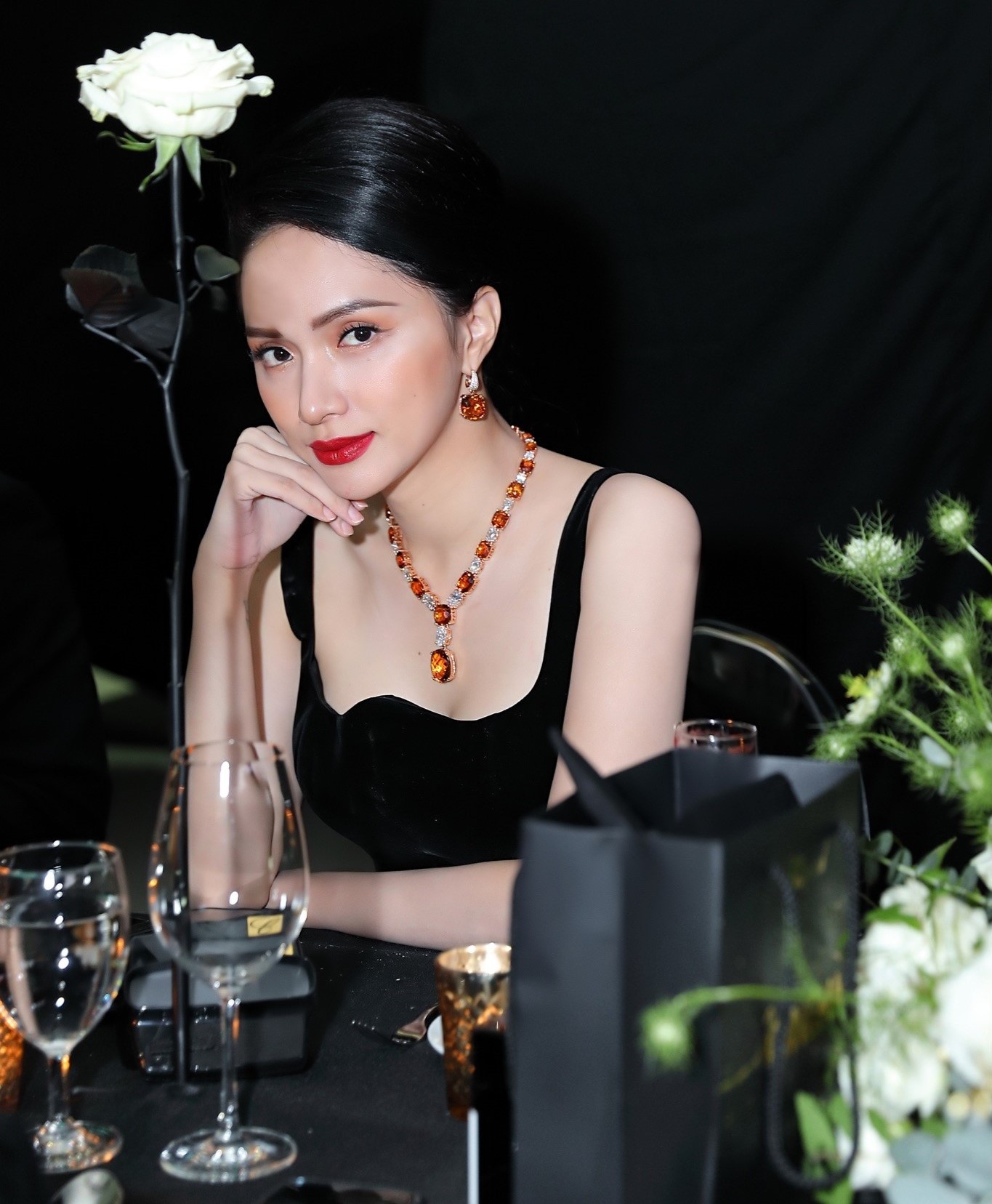 Trang suc Jessica anh 2