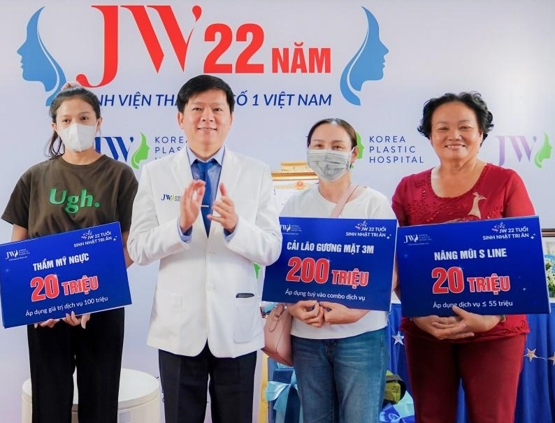 Benh vien JW uu dai lam dep den 500 trieu cho phai nu dip 20/10 hinh anh