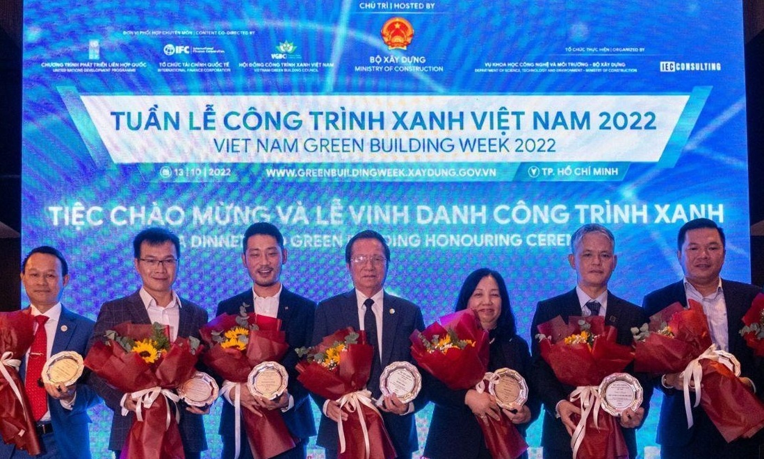 Bo Xay dung vinh danh CT Group vi no luc phat trien Cong trinh Xanh hinh anh