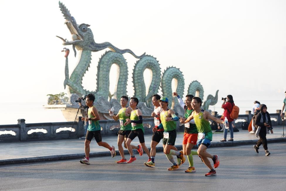 VPBank Ha Noi Marathon anh 10