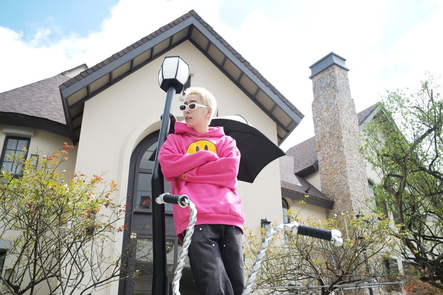 Dia diem moi xuat hien trong MV come back cua Osad hinh anh