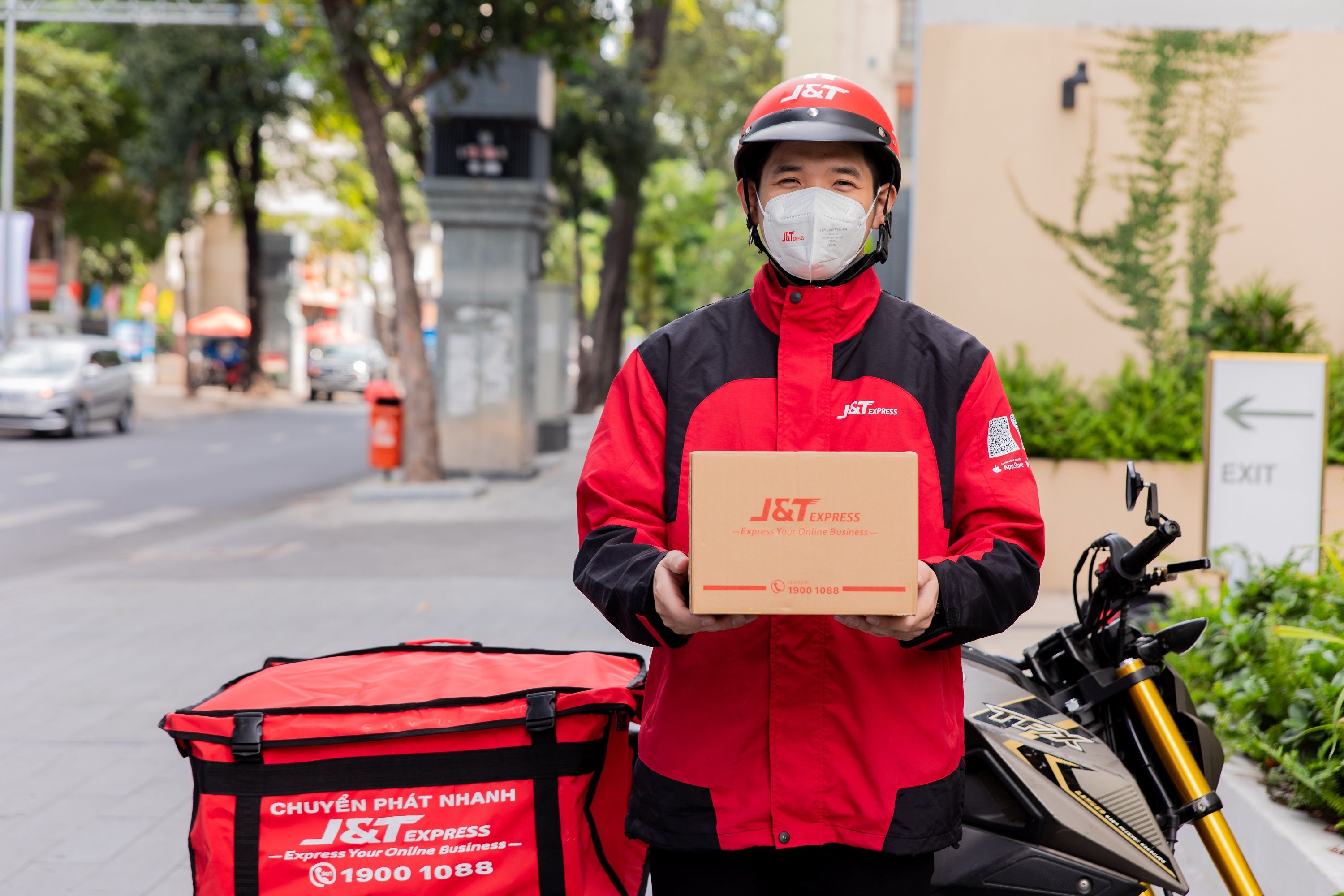 Khao sat cua J&T Express nhan phan hoi tich cuc tu nguoi dung hinh anh