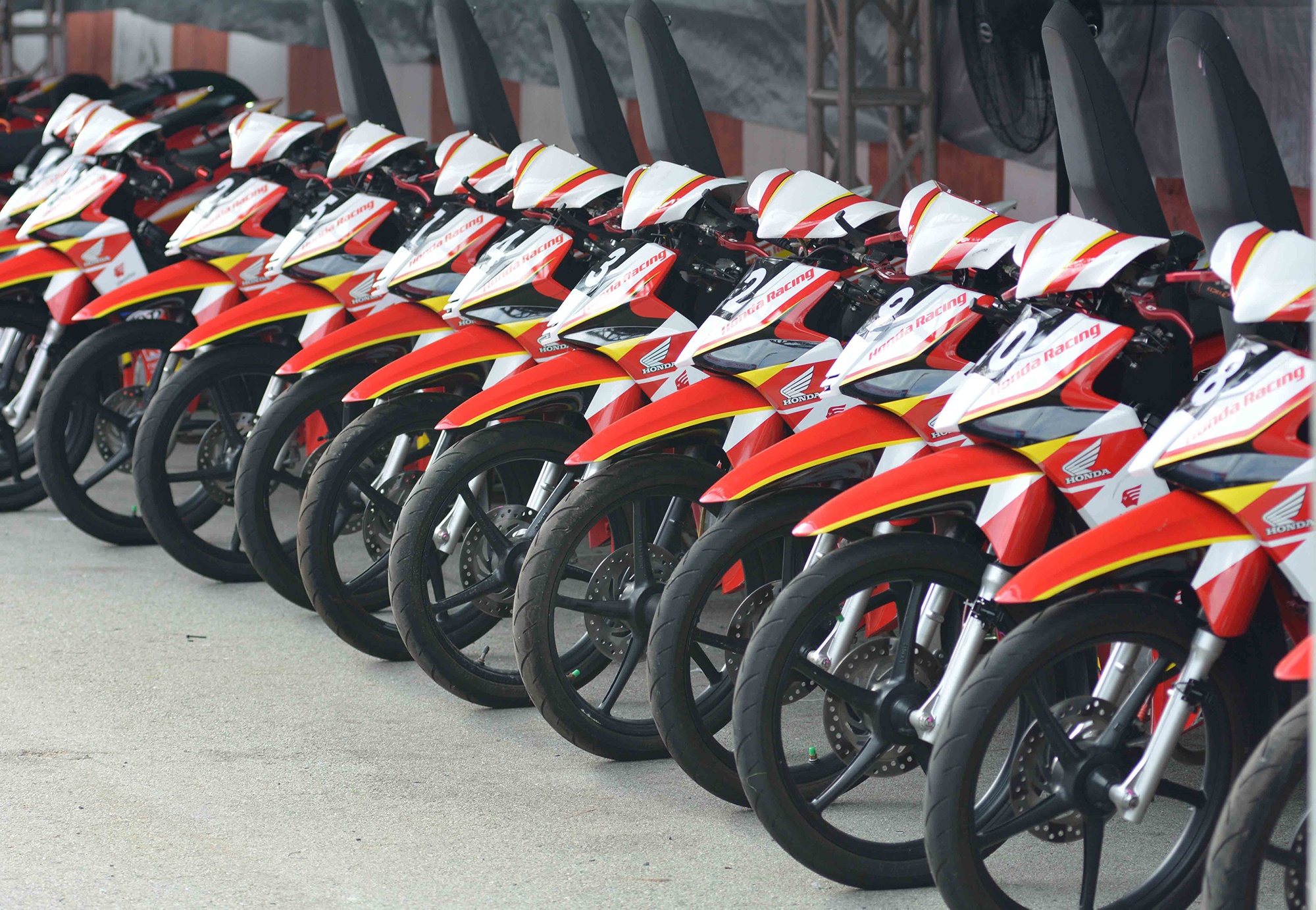 Honda ảnh 4 Honda anh 4