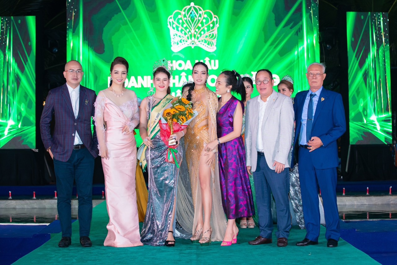 hoa hau,  Truong Son Media anh 2