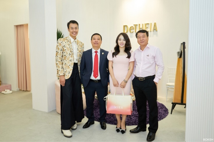 DeTHEIA  ảnh 5 DeTHEIA anh 5