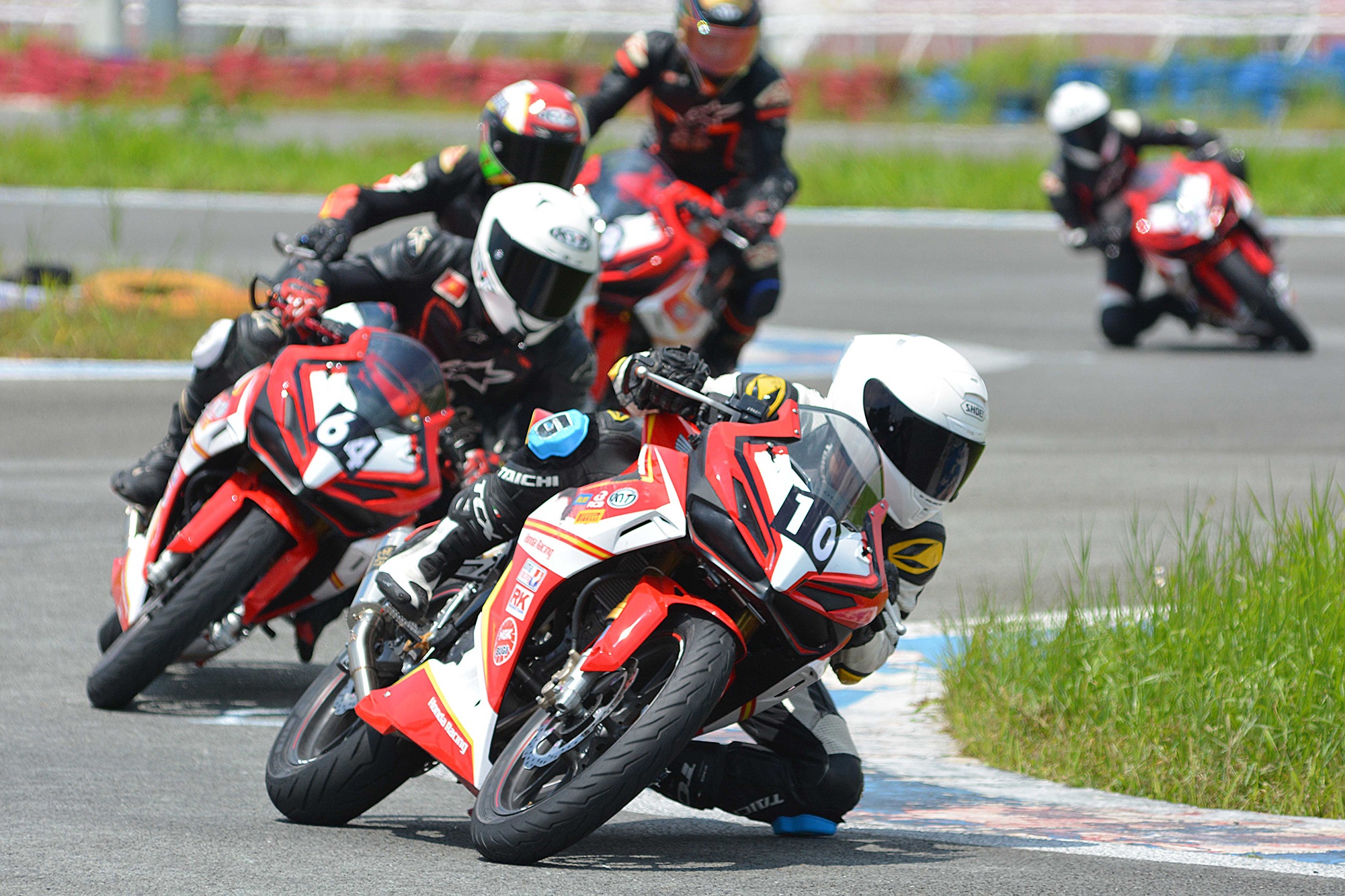 Toan canh chang 3 giai dua moto Viet Nam VMRC 2022 hinh anh