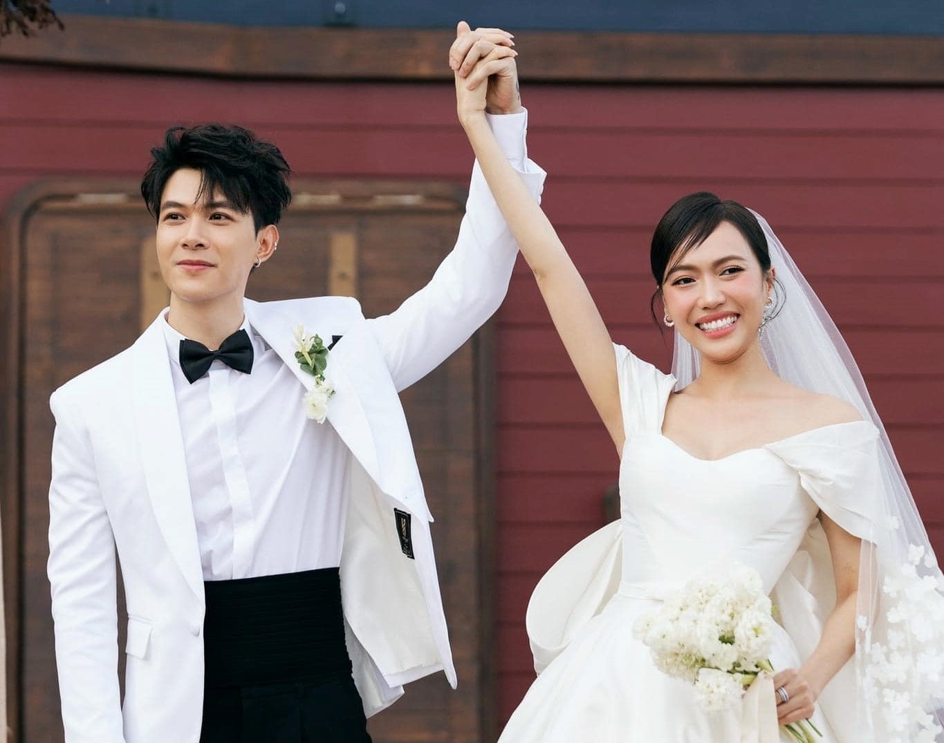 Ca khuc dam cuoi cua Anh Tu - Dieu Nhi gay chu y tren bang xep hang hinh anh