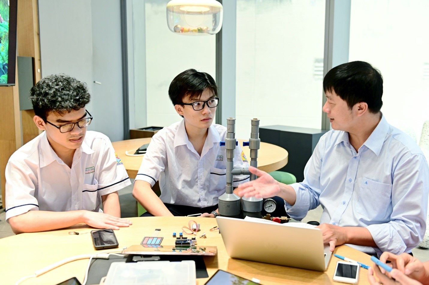 Samsung ảnh 3 Samsung anh 3