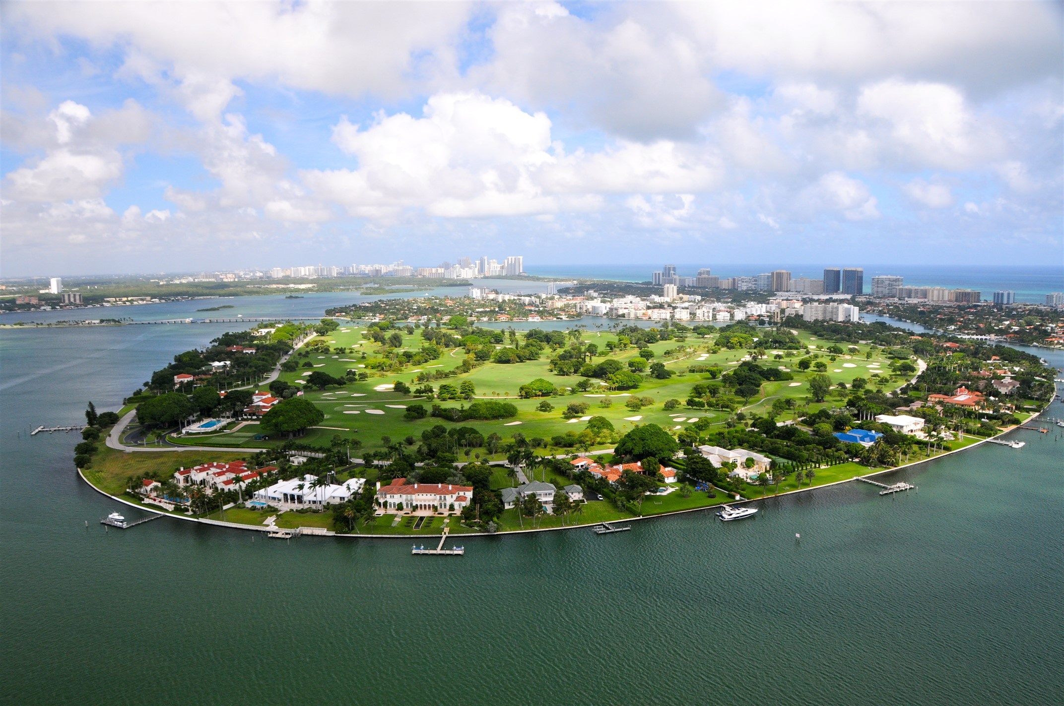 Sunneva Island,  Dao Anh Duong anh 1