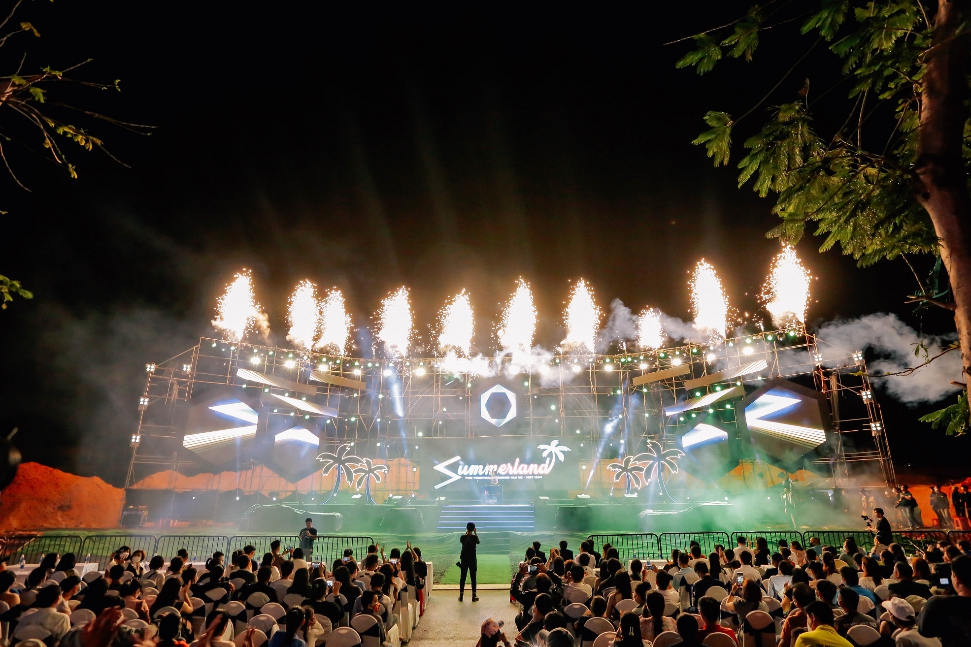 Summerland Halloween Festa anh 3