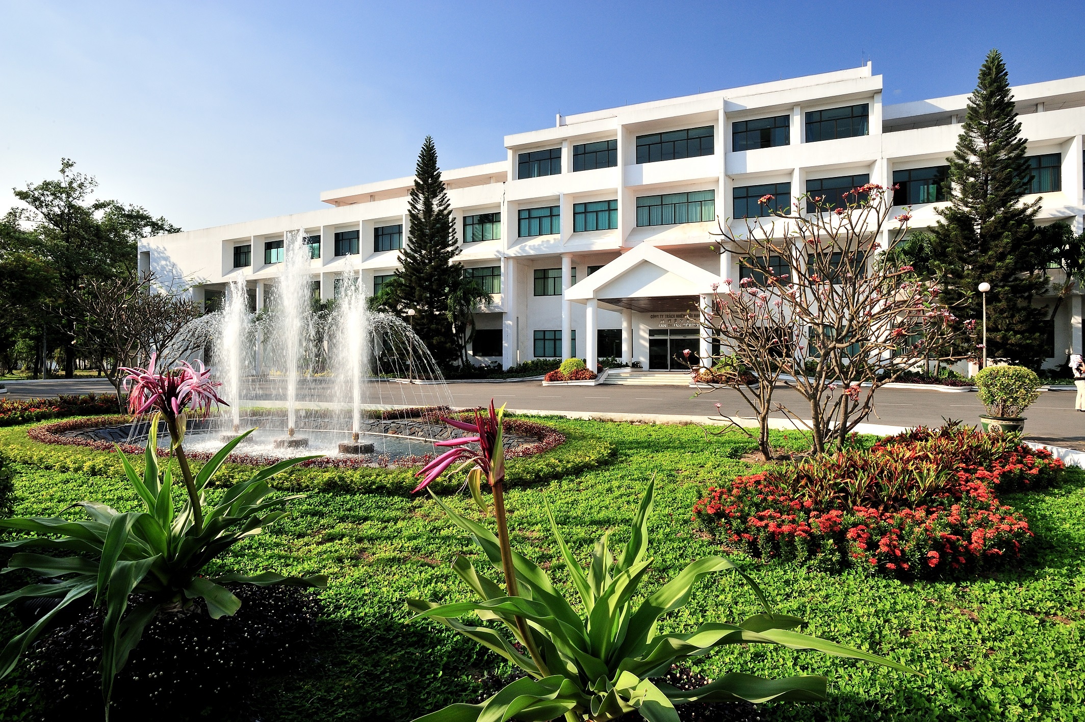 TP.HCM tong ket 30 nam phat trien cac khu che xuat, khu cong nghiep hinh anh