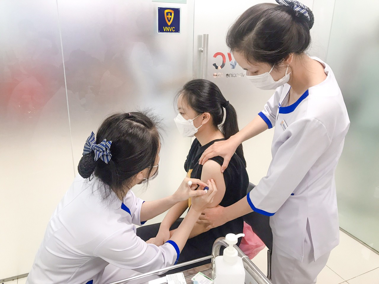 Vi sao me bau nen tiem phong cum thoi diem cuoi nam? hinh anh