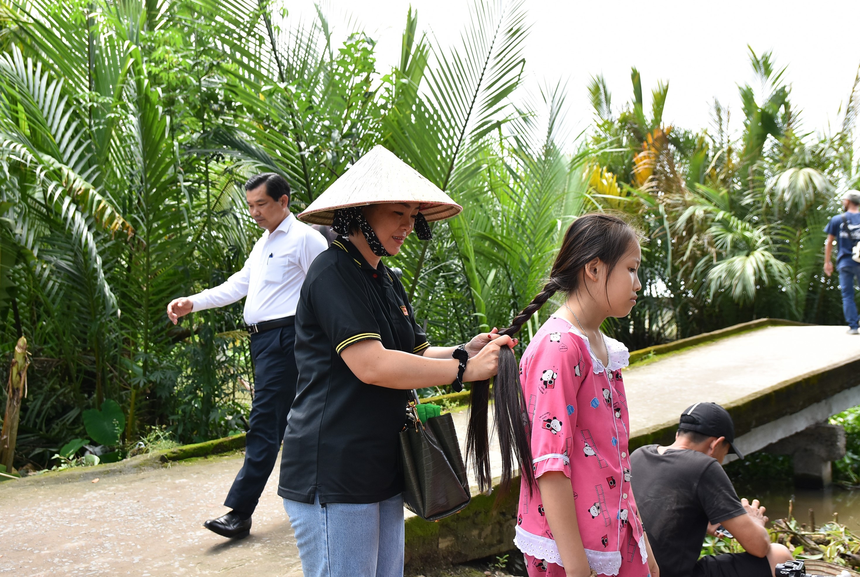 DatVietVAC thiện nguyện ảnh 2 DatVietVAC thien nguyen anh 2