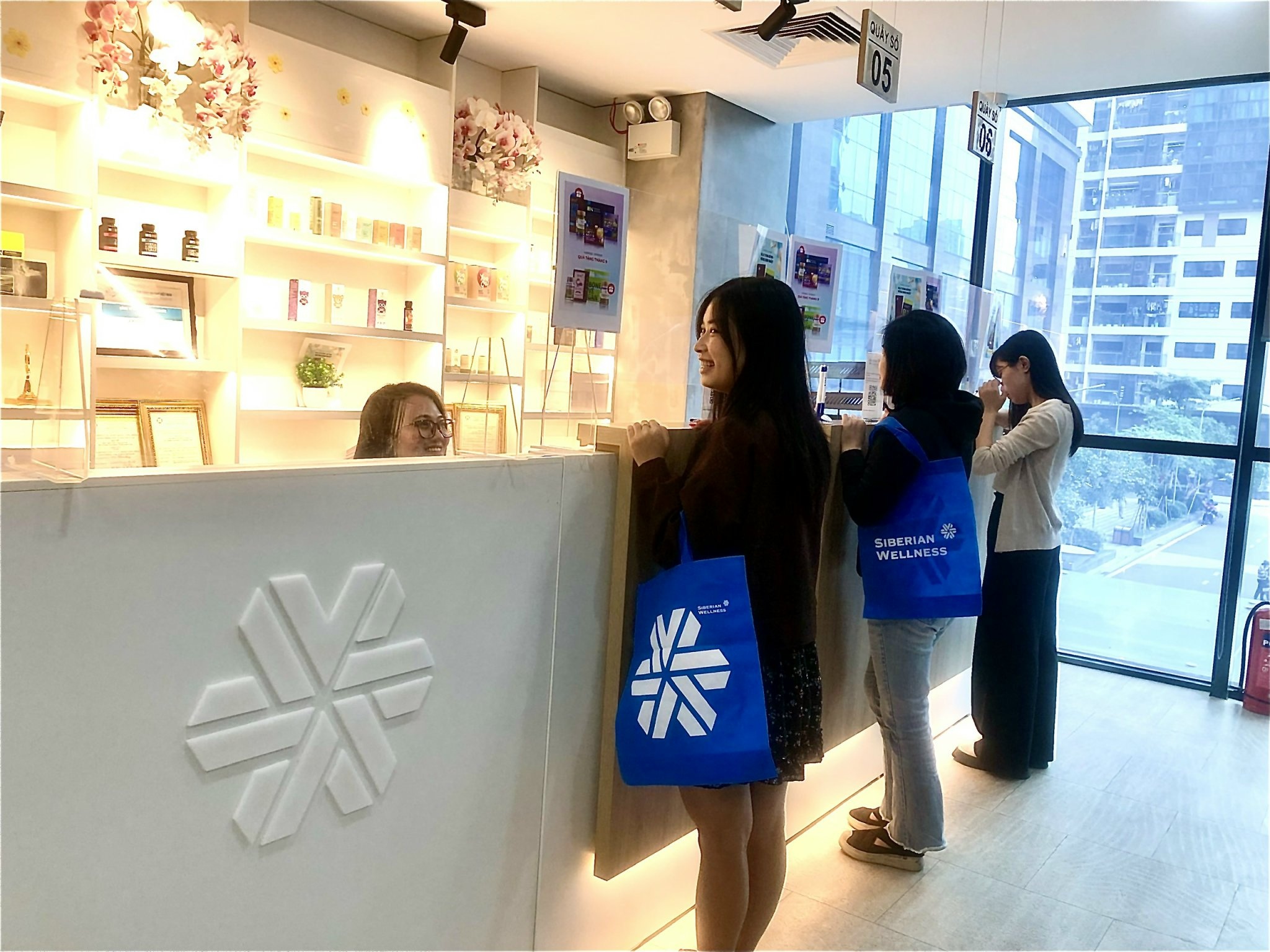 Siberian Wellness chuyen doi hinh thuc kinh doanh tai Viet Nam hinh anh