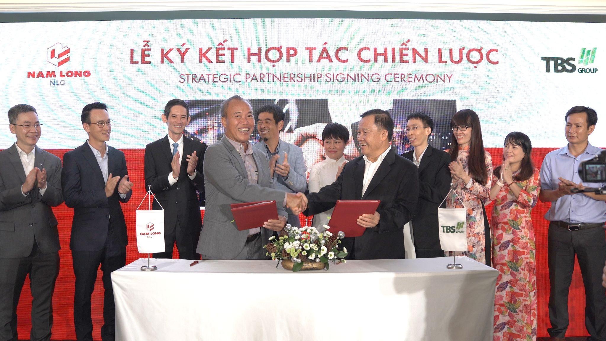 Tap doan Nam Long,  nang luc hoi nhap anh 8