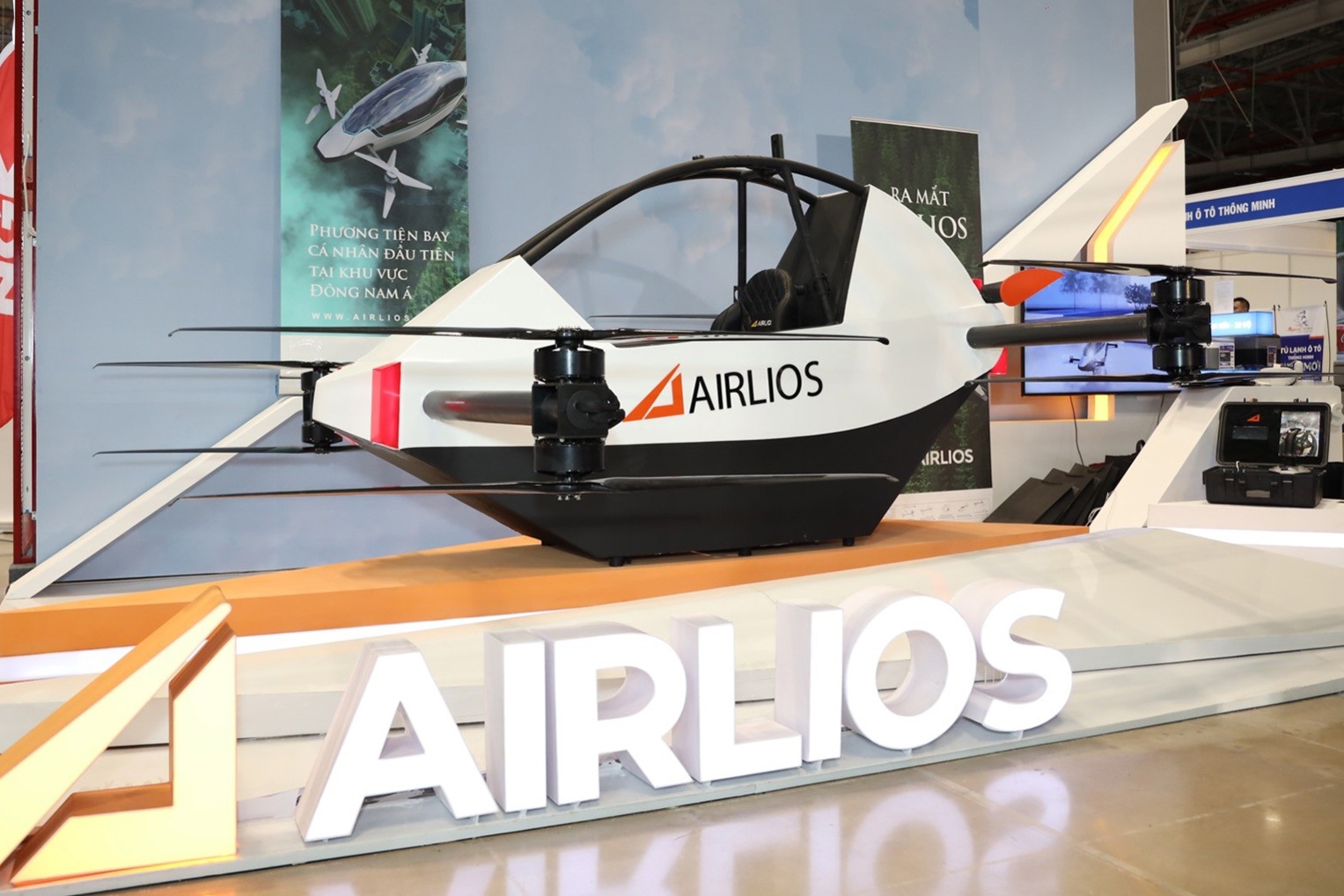 Moto bay Airlios lan dau ra mat tai Dong Nam A hinh anh