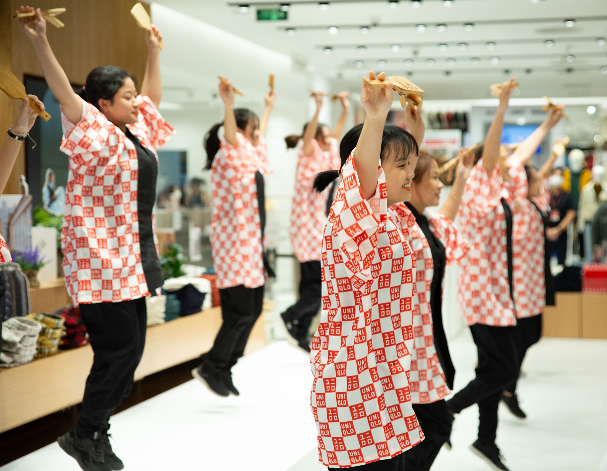 Uniqlo ảnh 18 Uniqlo anh 18