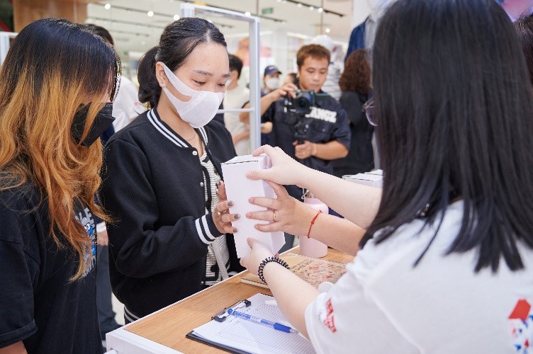 Uniqlo ảnh 15 Uniqlo anh 15