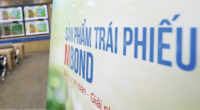 Thi truong trai phieu: Sau con mua troi se sang? hinh anh