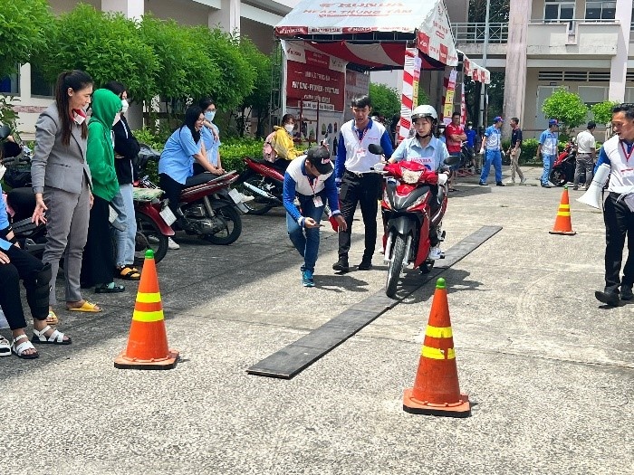 HEAD xuất sắc ảnh 2 HEAD xuat sac anh 2