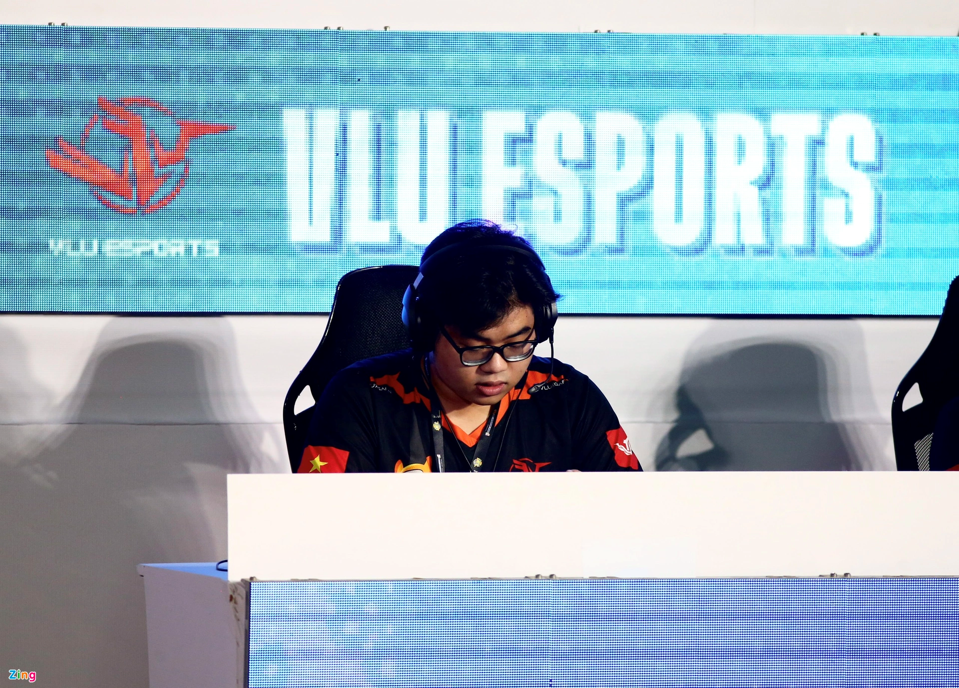 Toc Chien chung ket anh 11