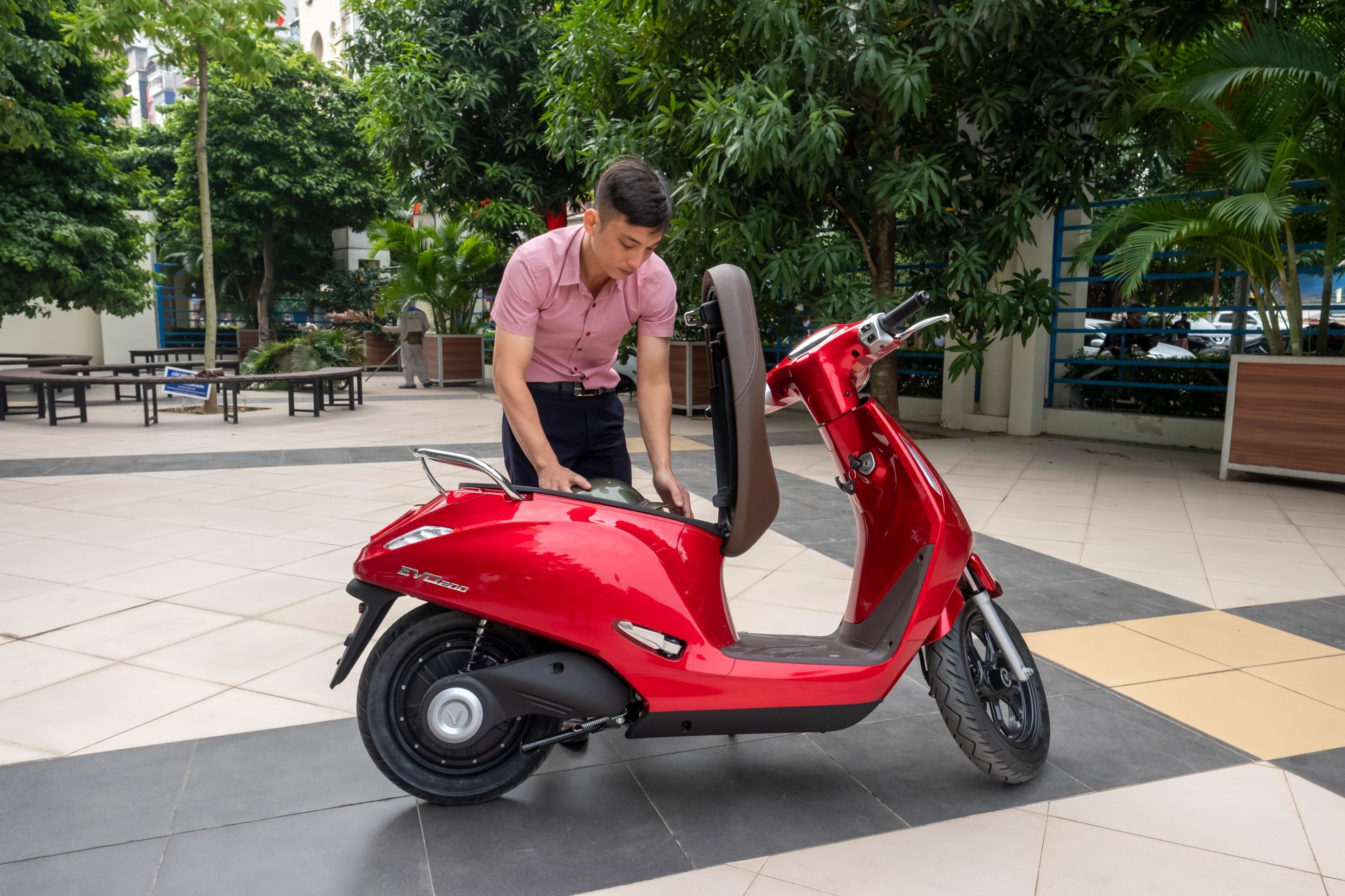Uu tien xe may dien sau khi trai nghiem VinFast Evo200 hinh anh