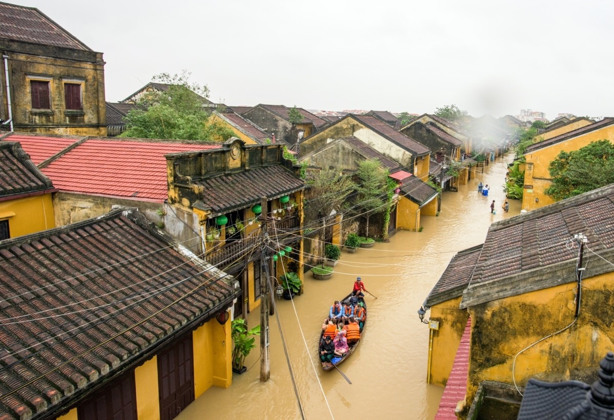 Panasonic chung tay ho tro dong bao 7 tinh thanh vung bao lu hinh anh