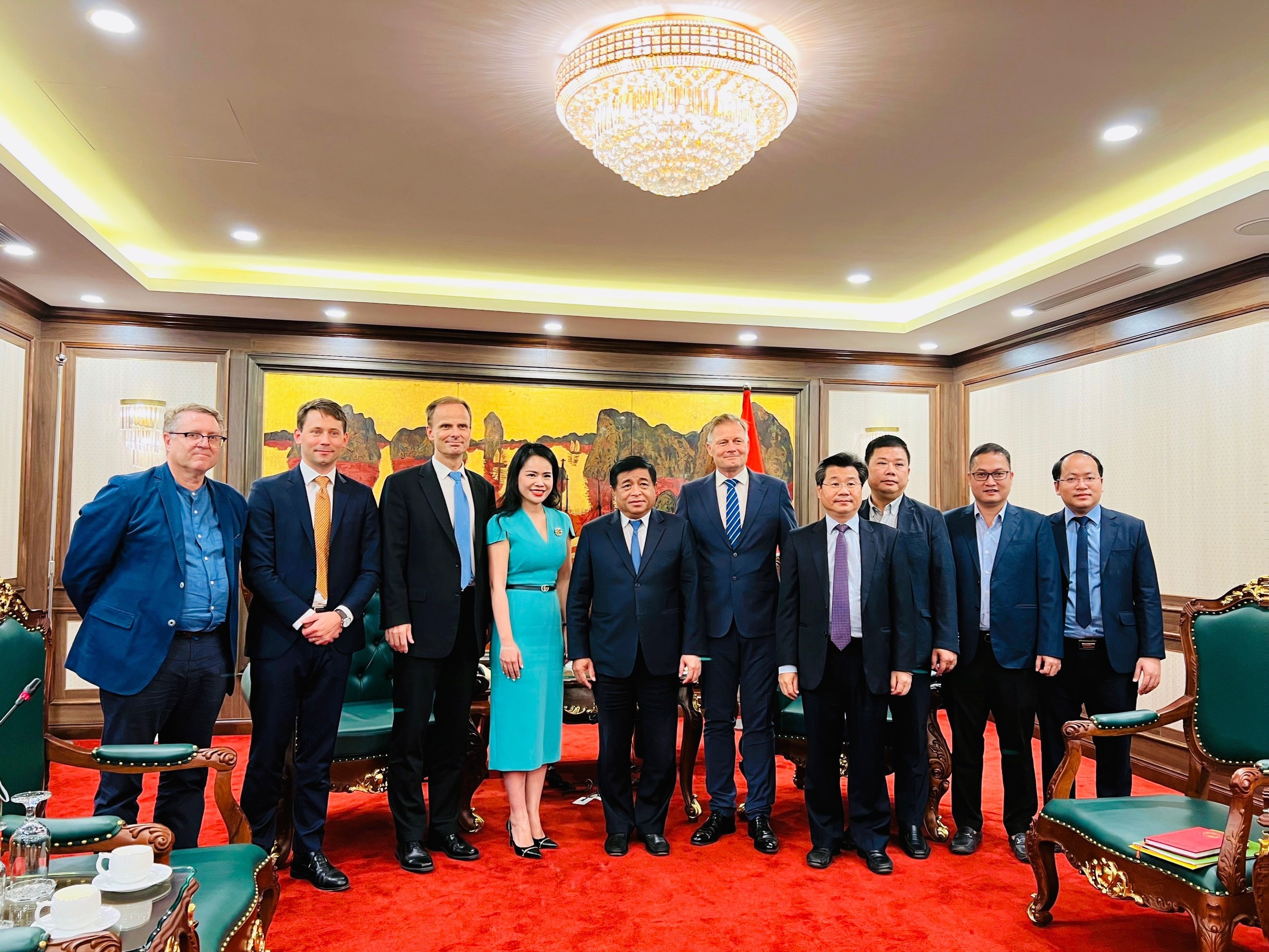 phat thai rong ve 0 anh 2