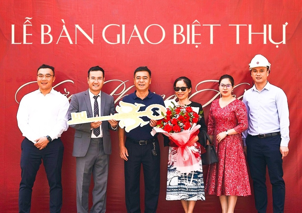 Ban giao biet thu Phoenix Legend Ha Long hinh anh