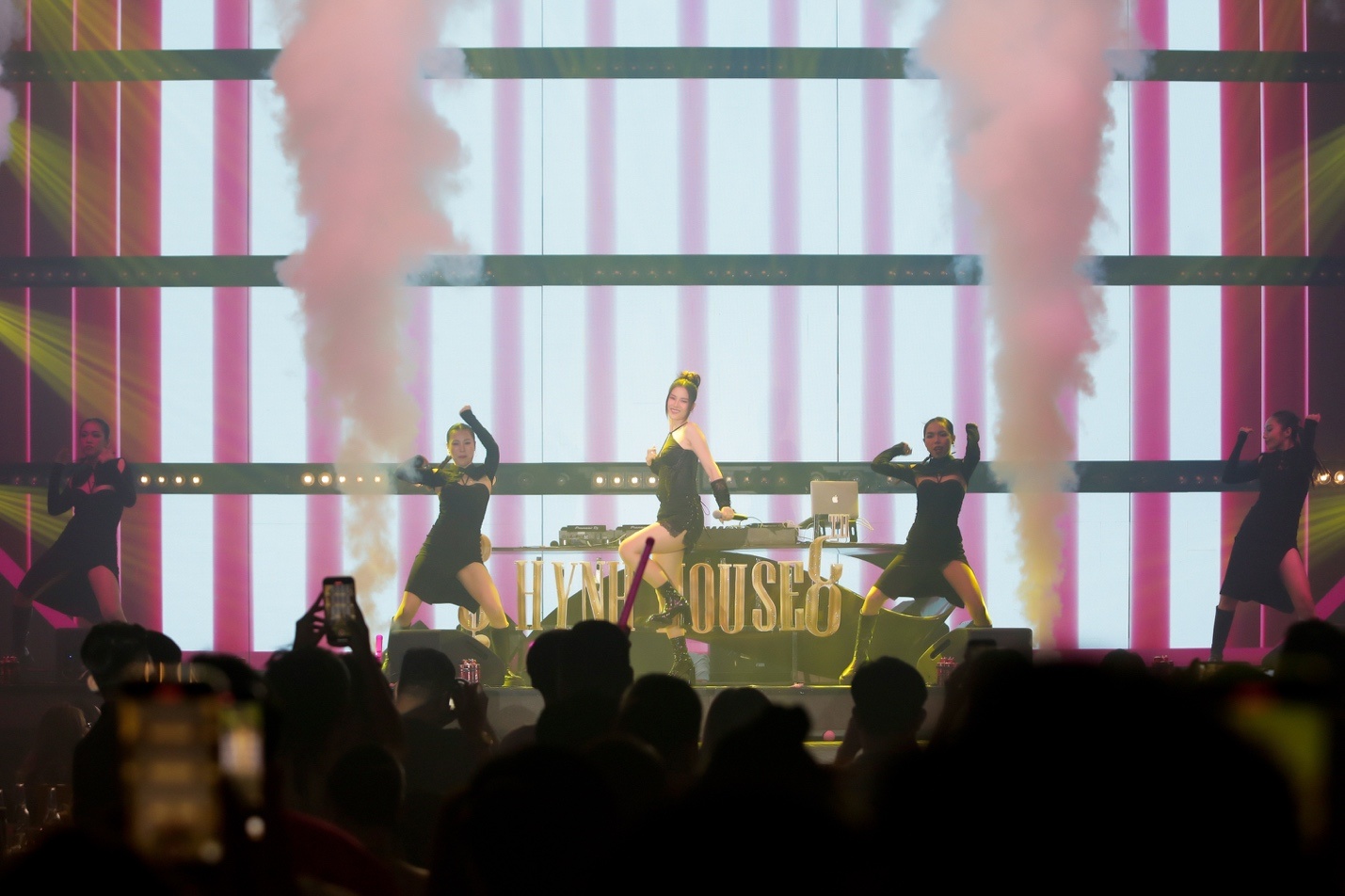 Shynh House 8th, Đoàn Thiên Ân ảnh 4 Shynh House 8th, Doan Thien An anh 4