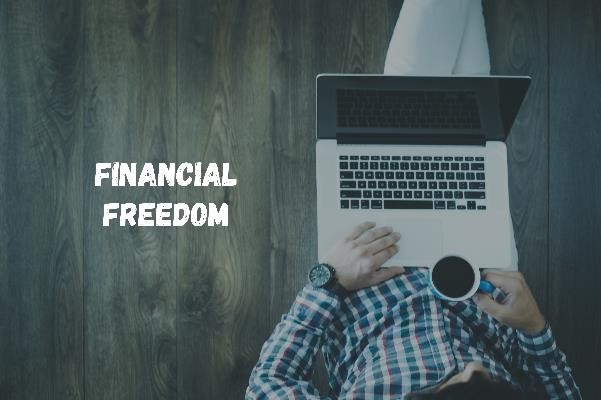 tu do tai chinh anh 2