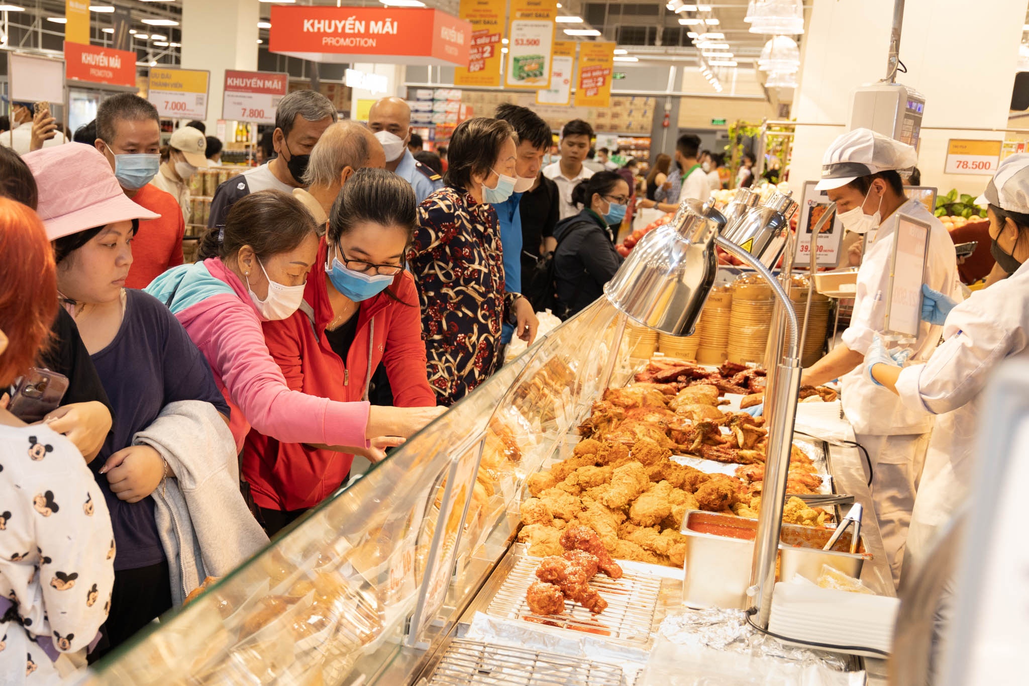 Emart Sala khai truong anh 13