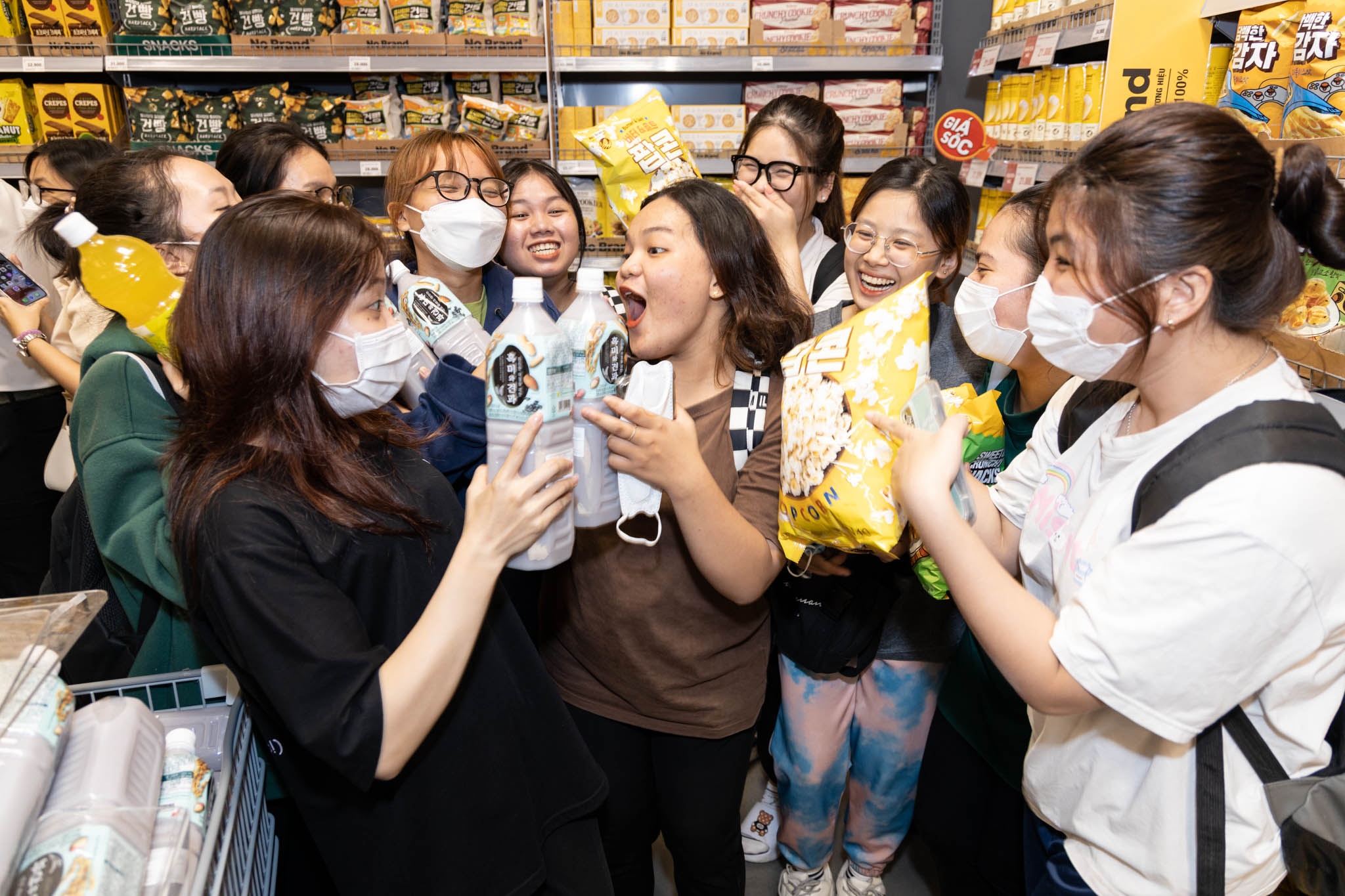 Emart Sala khai truong anh 6