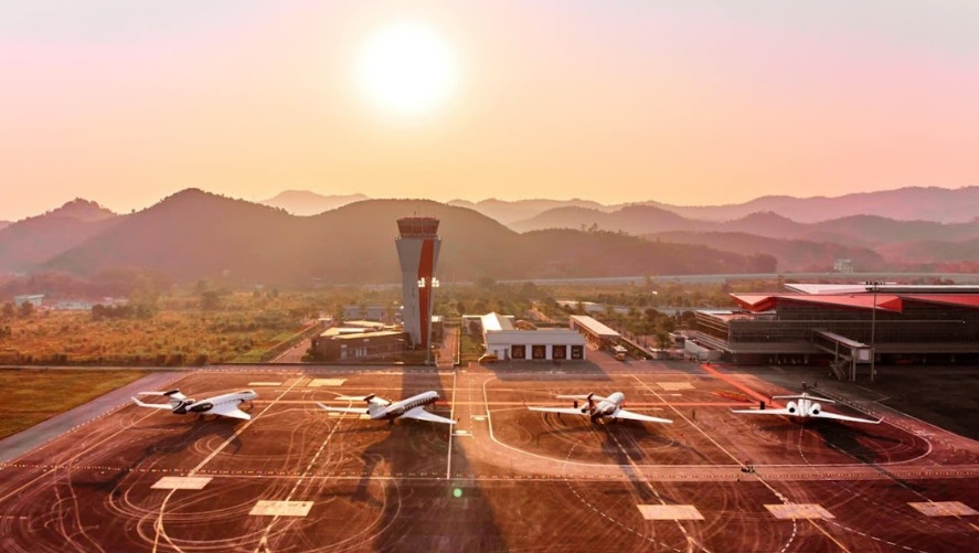 Can canh trien lam hang khong cao cap dau tien tai Viet Nam hinh anh