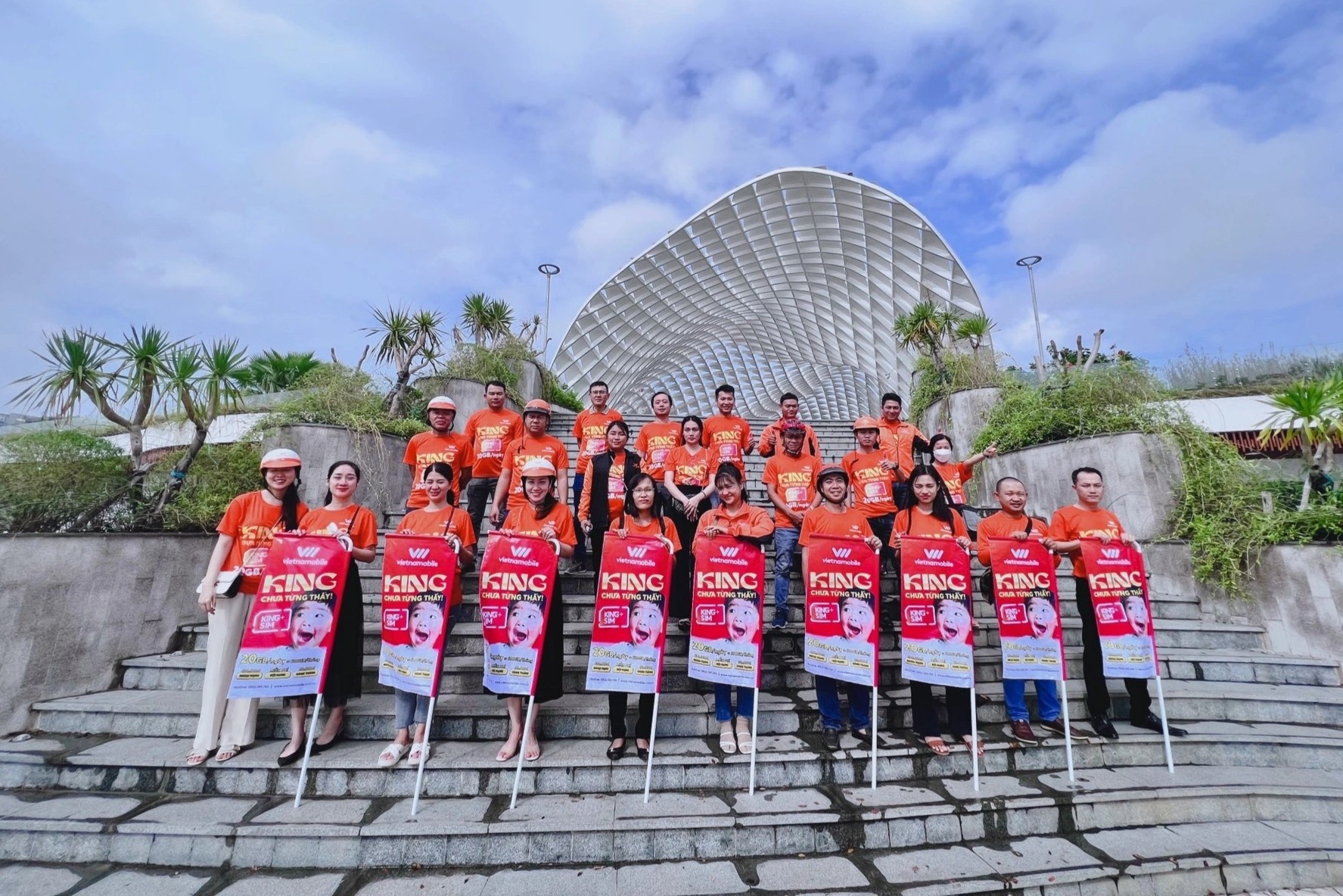 Tong giam doc Vietnamobile chia se ly do mang den san pham SIM King hinh anh