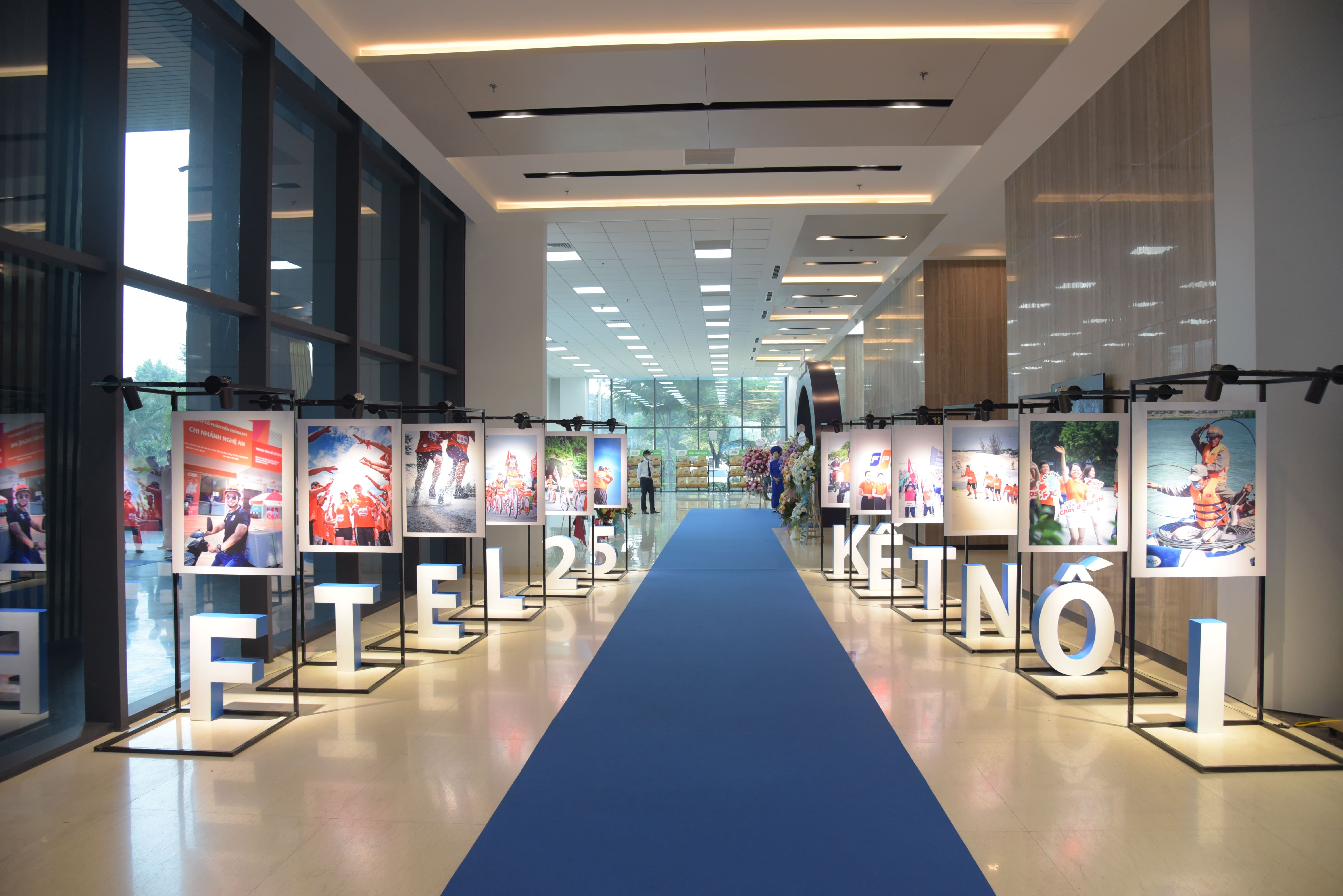 FPT Telecom 25 nam anh 4