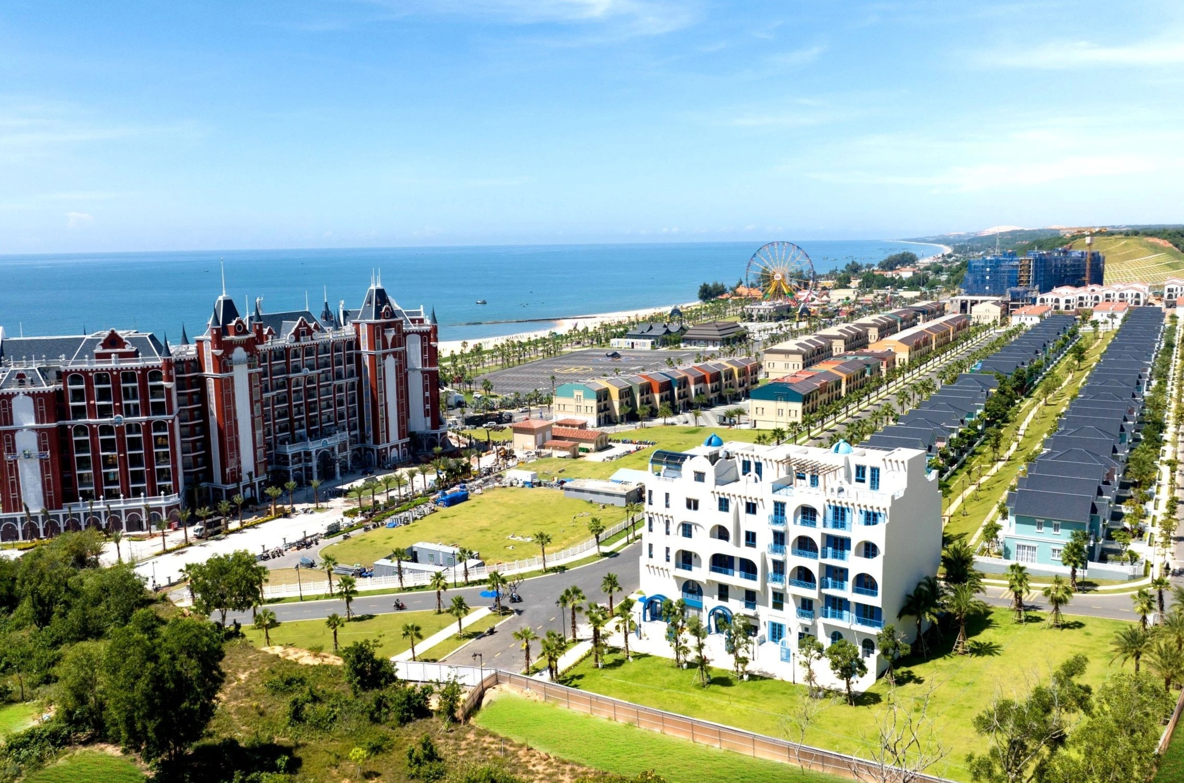 Cau chuyen dong tien khi dau tu vao boutique shoptel bien hinh anh