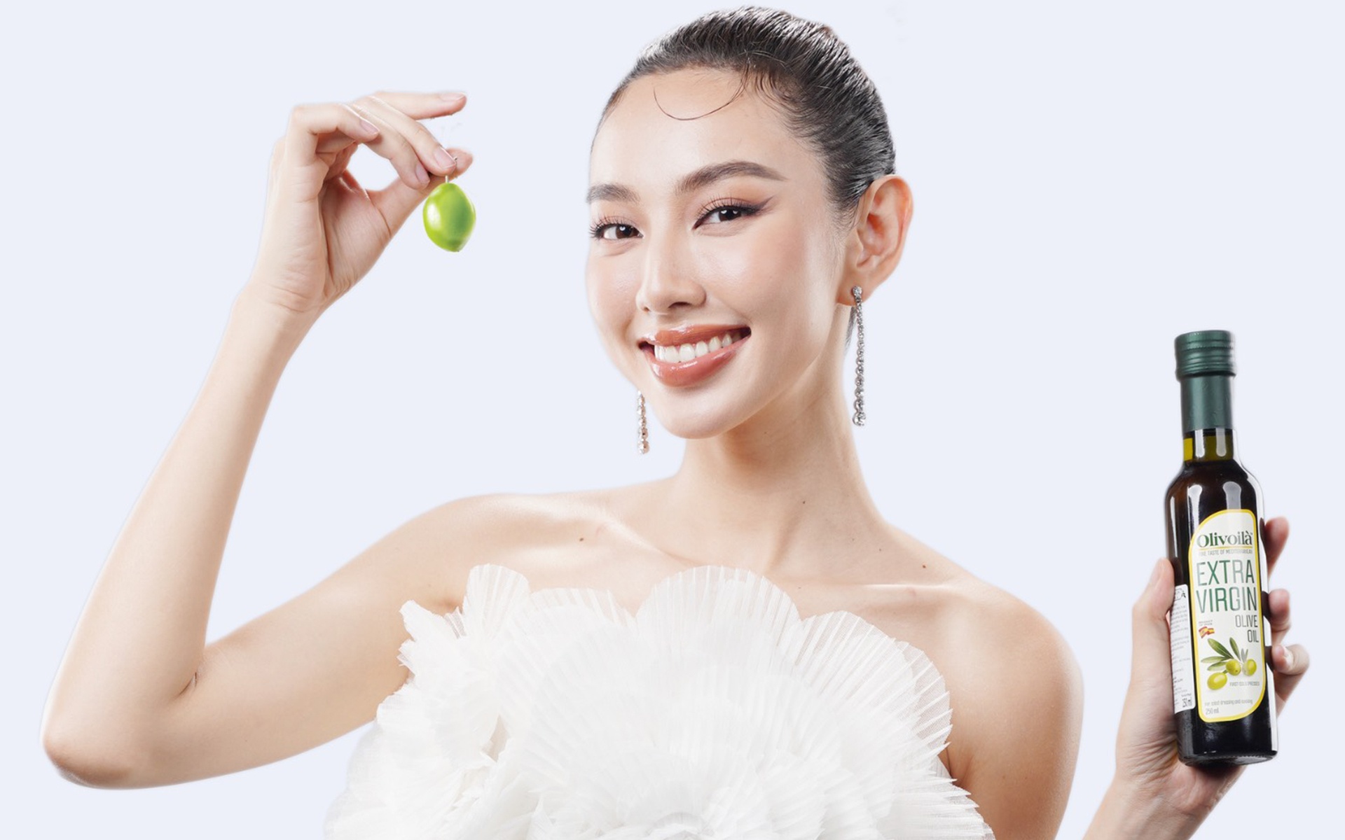 Cong thuc tao nen 'duong cong trieu view' cua Hoa hau Thuy Tien hinh anh