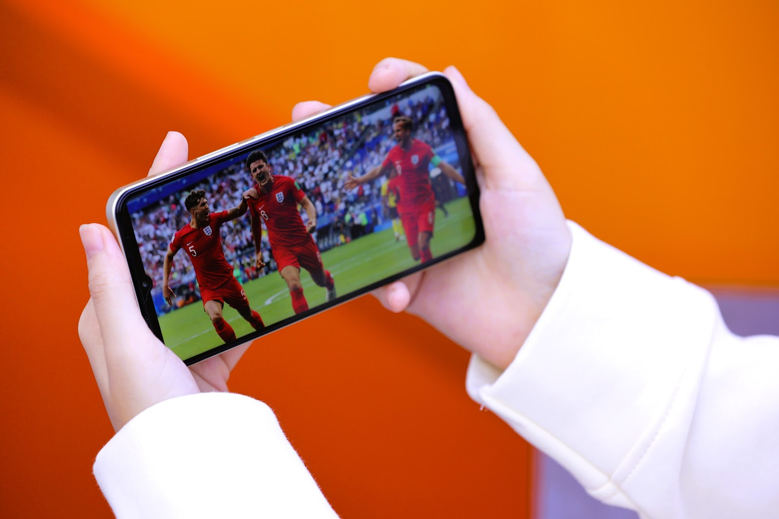 dien thoai vivo anh 2