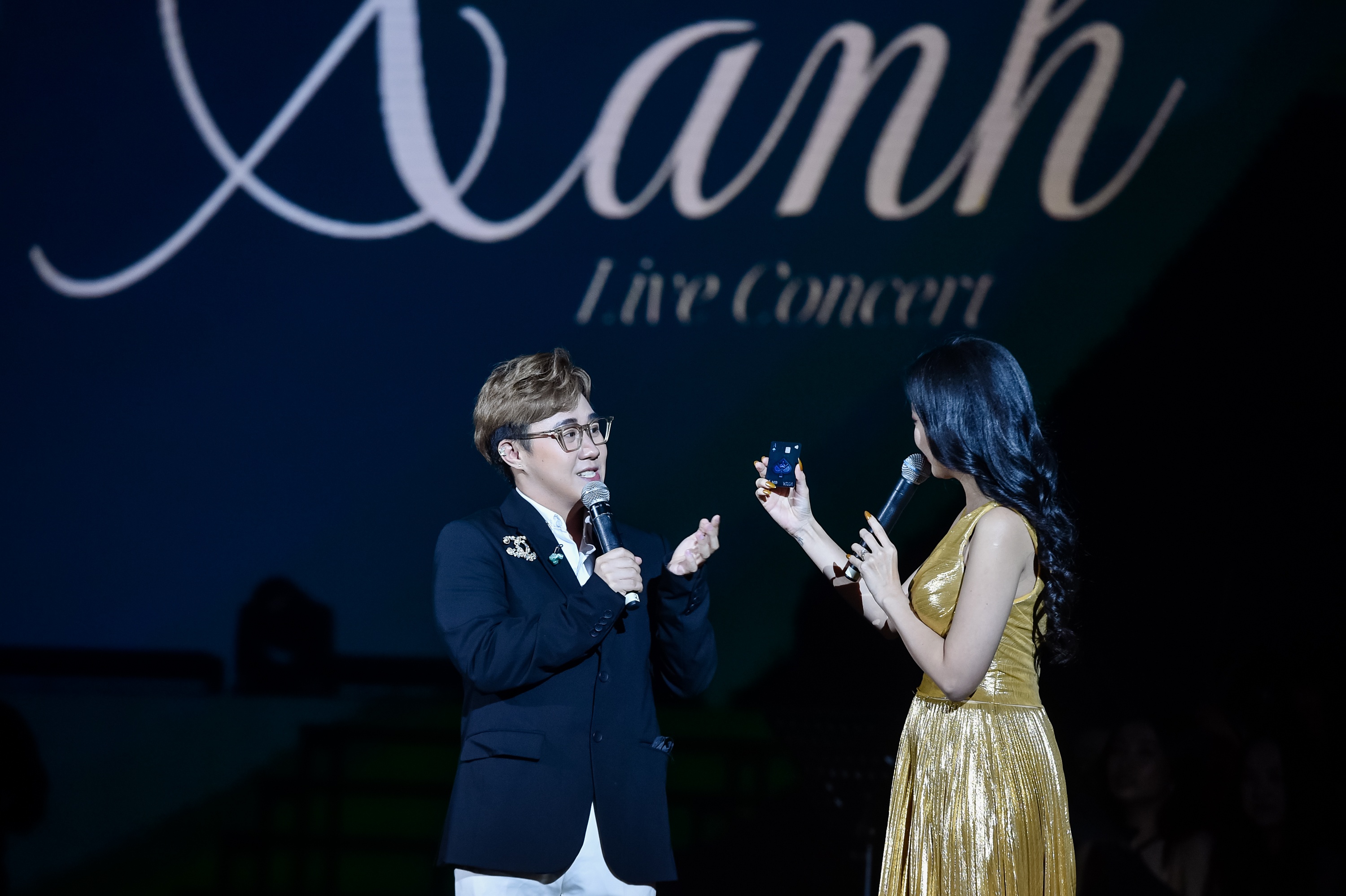 Binh minh xanh,  MB anh 3