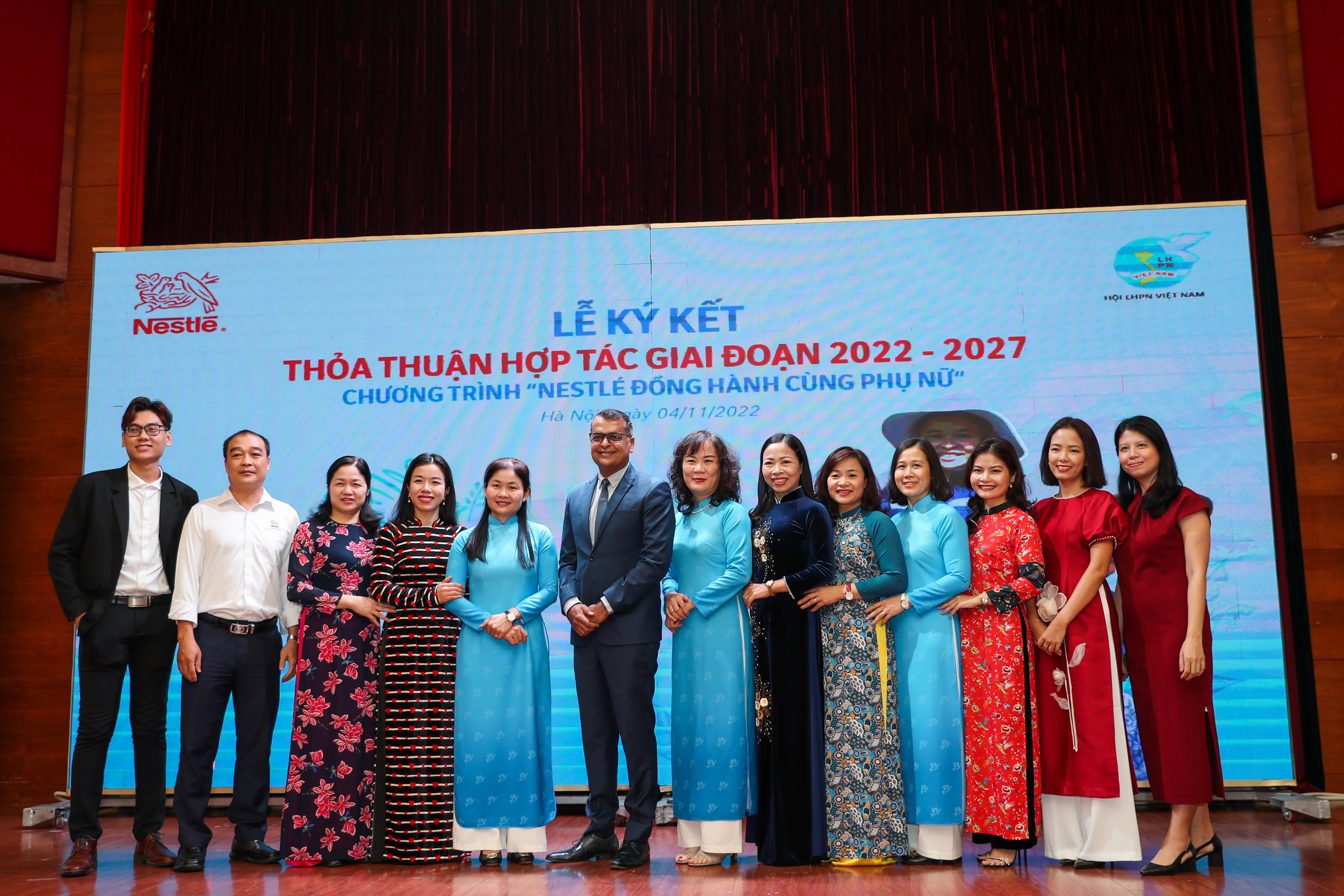 Phu nu lam kinh te anh 2